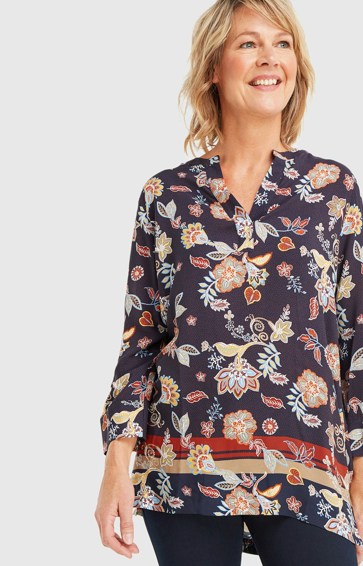 Shirtbluse mit Allover-Muster in Blau