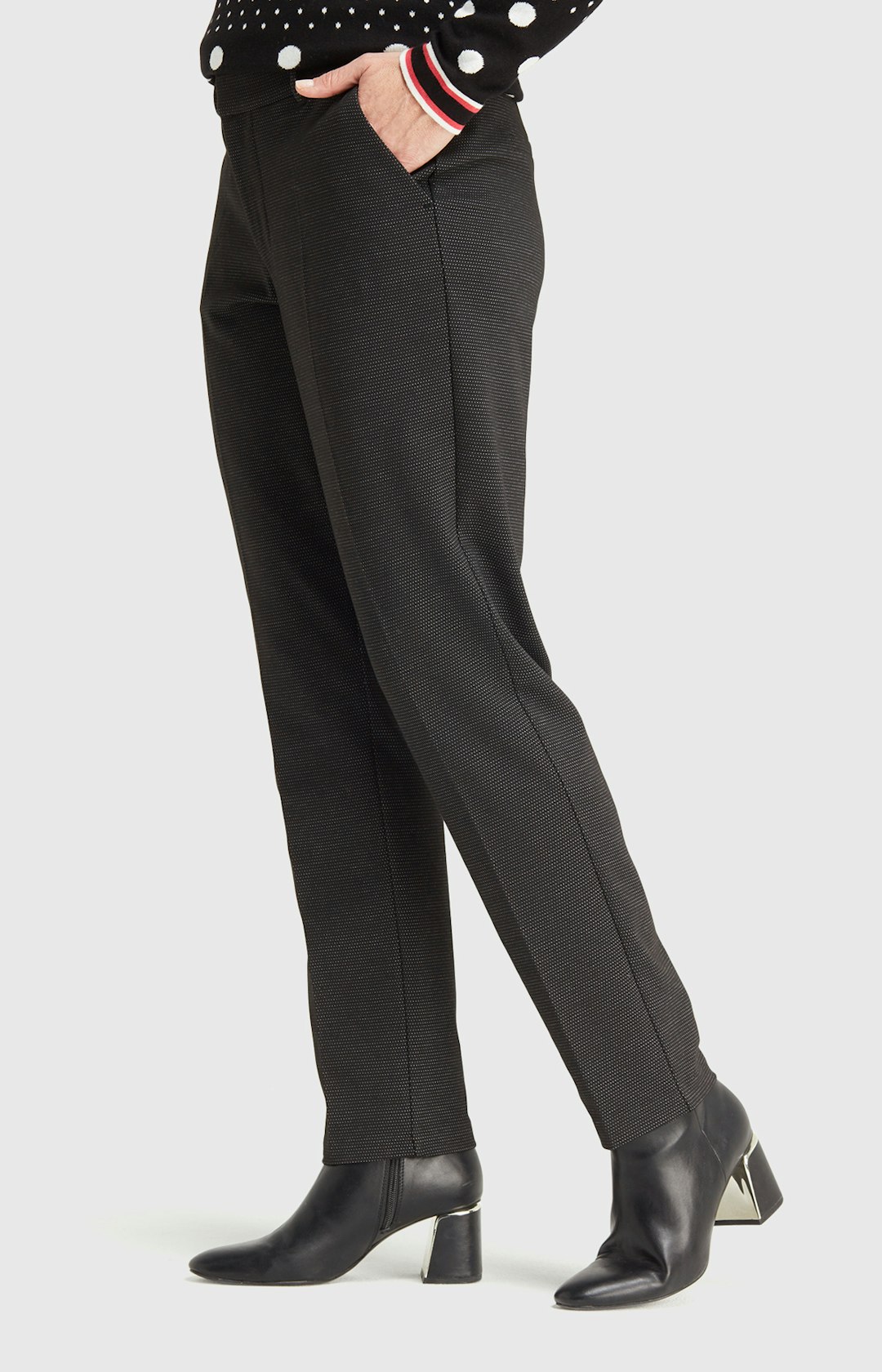Hose mit Allover-Muster in Schwarz-Weiß