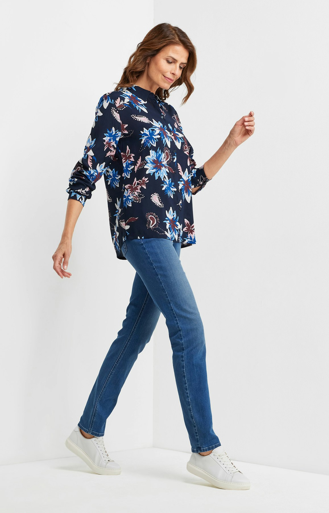 Bluse mit Allover-Muster in Dunkelblau