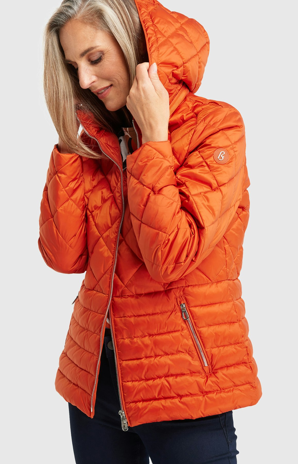 Steppjacke mit Kapuze in Rot