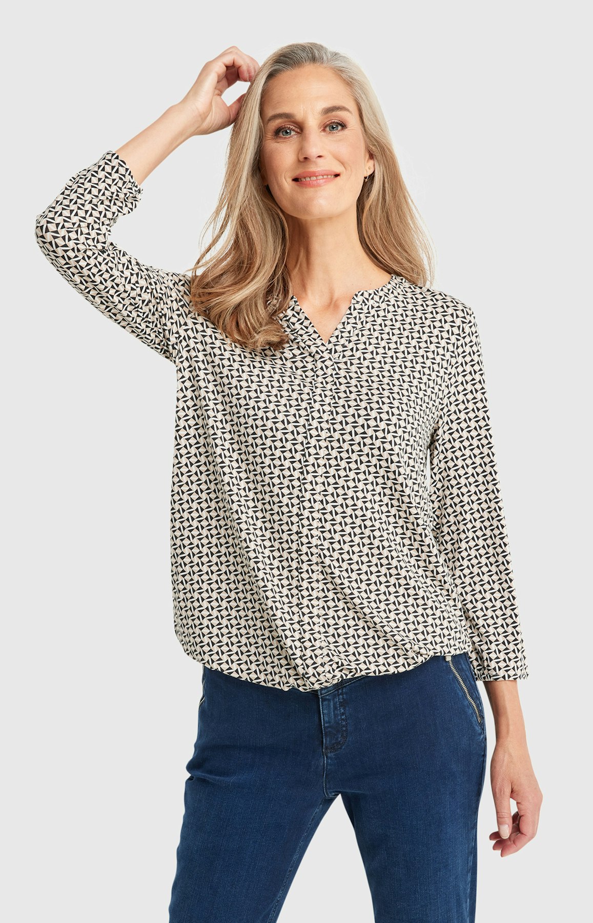 Shirt mit Allover-Muster in Beige