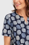T-Shirt mit Allover-Muster in Blau