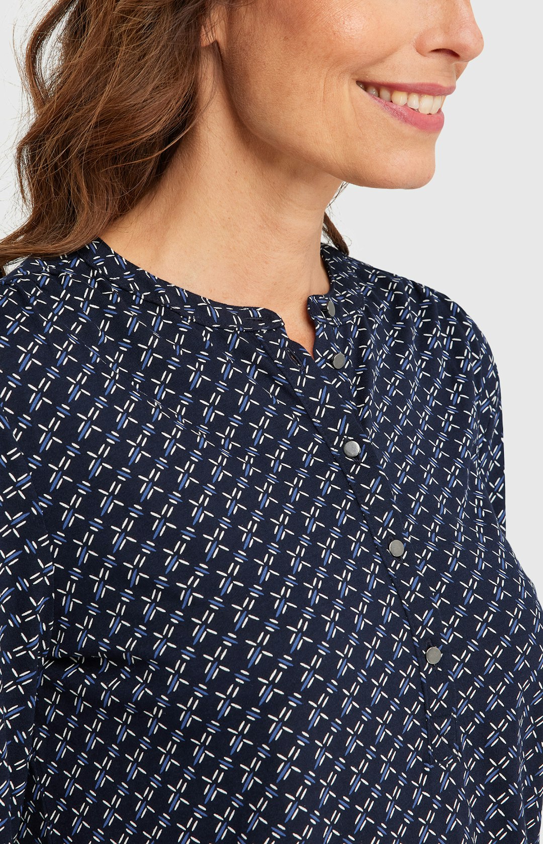Shirt mit Allover-Muster in Blau