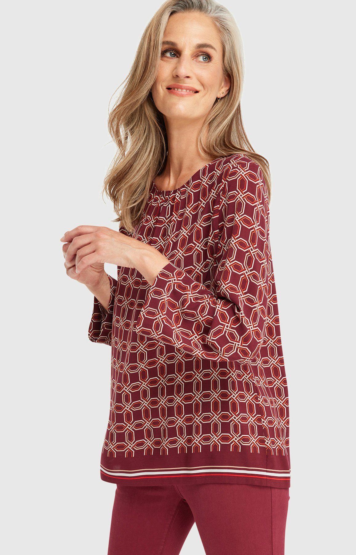 Shirtbluse mit Allover-Muster in Rot