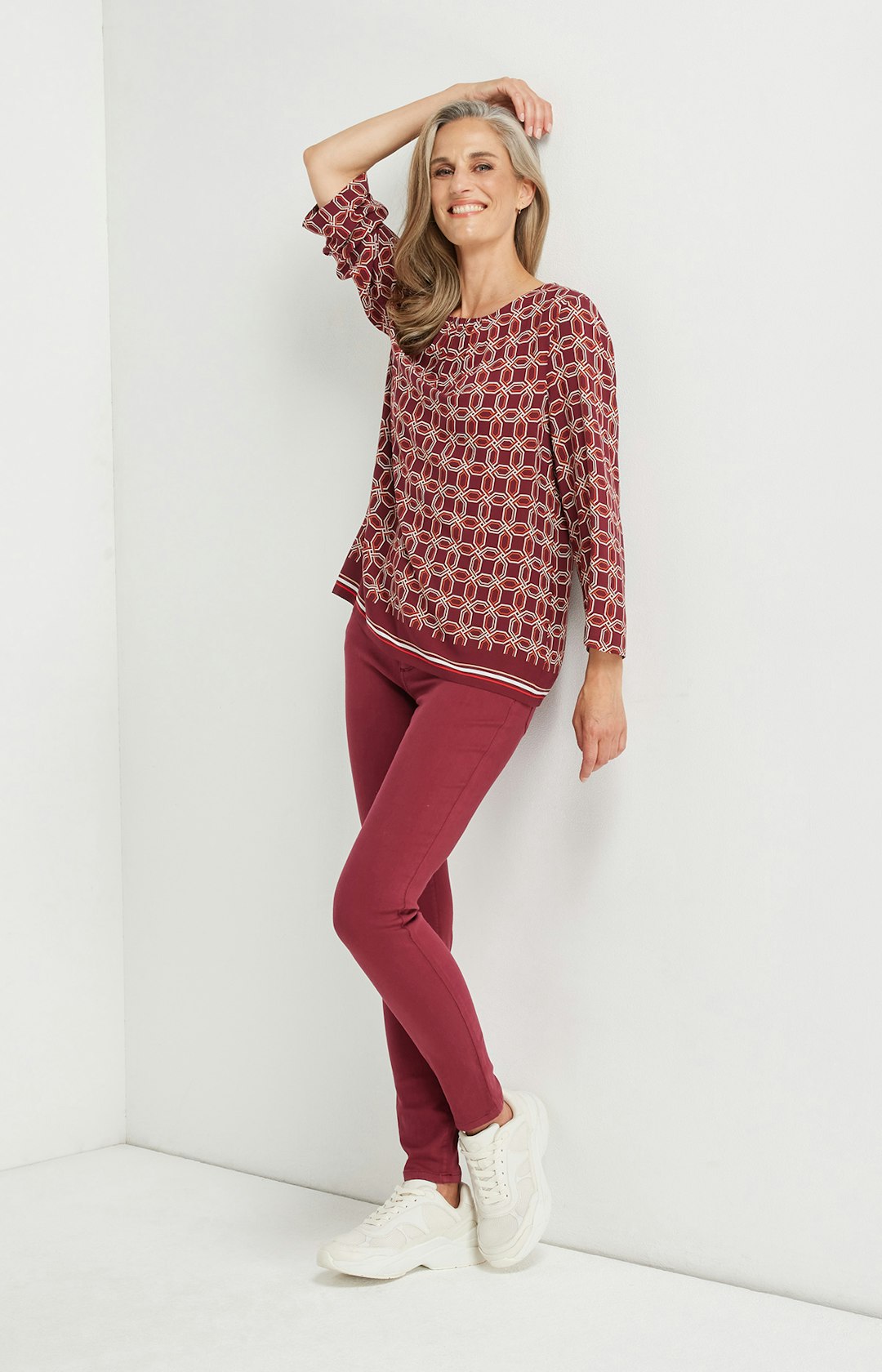 Shirtbluse mit Allover-Muster in Rot