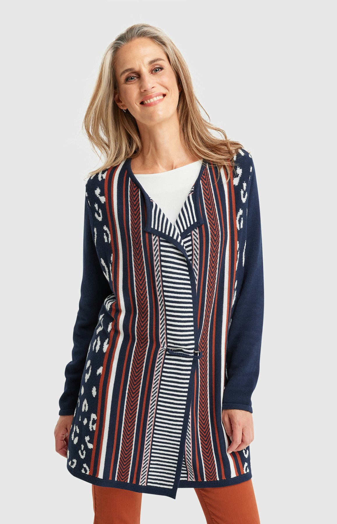 Strickjacke mit Allover-Muster in Blau