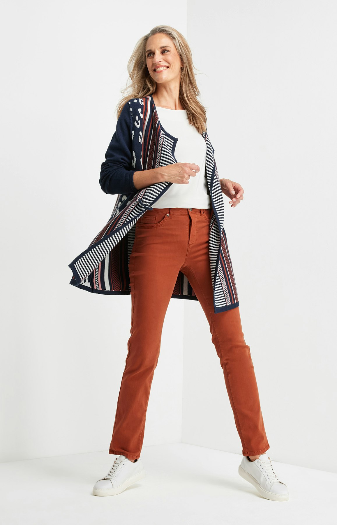 Strickjacke mit Allover-Muster in Blau