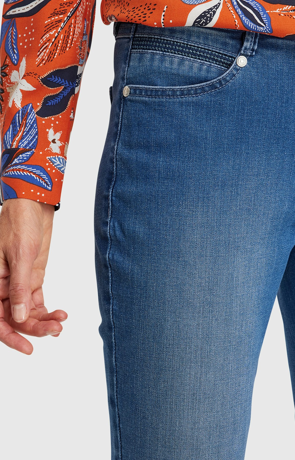 Slim Fit Jeans in Mittelblau