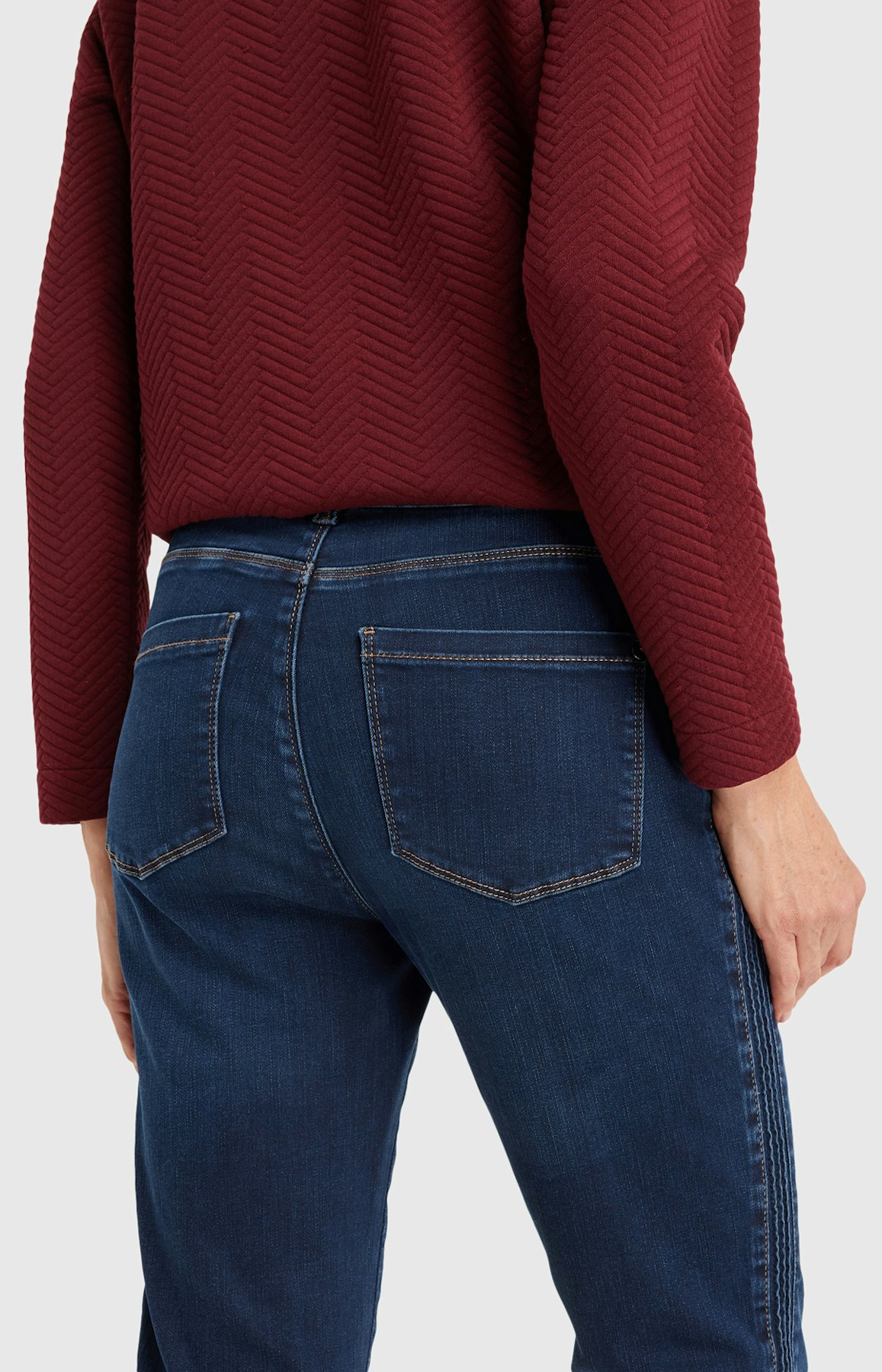 Jeans mit Galonstreifen