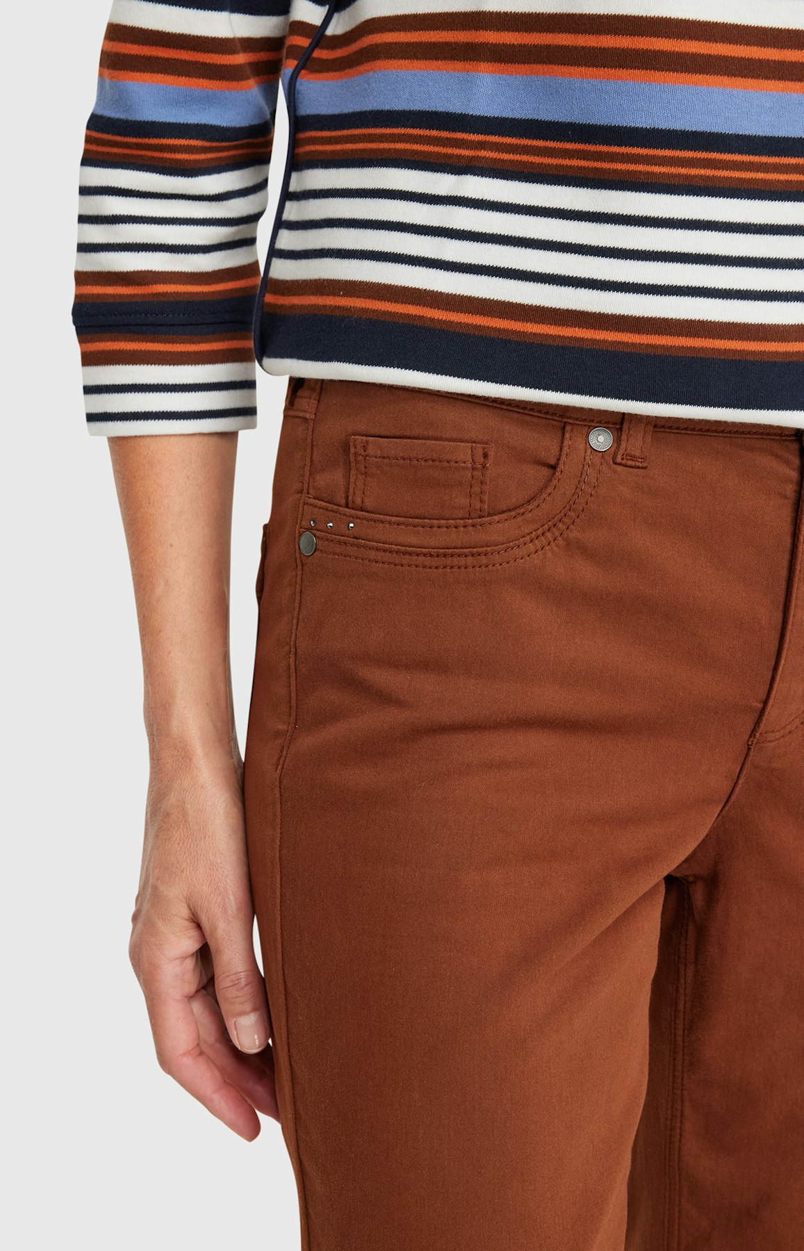 Regular Fit Jeans in Braun