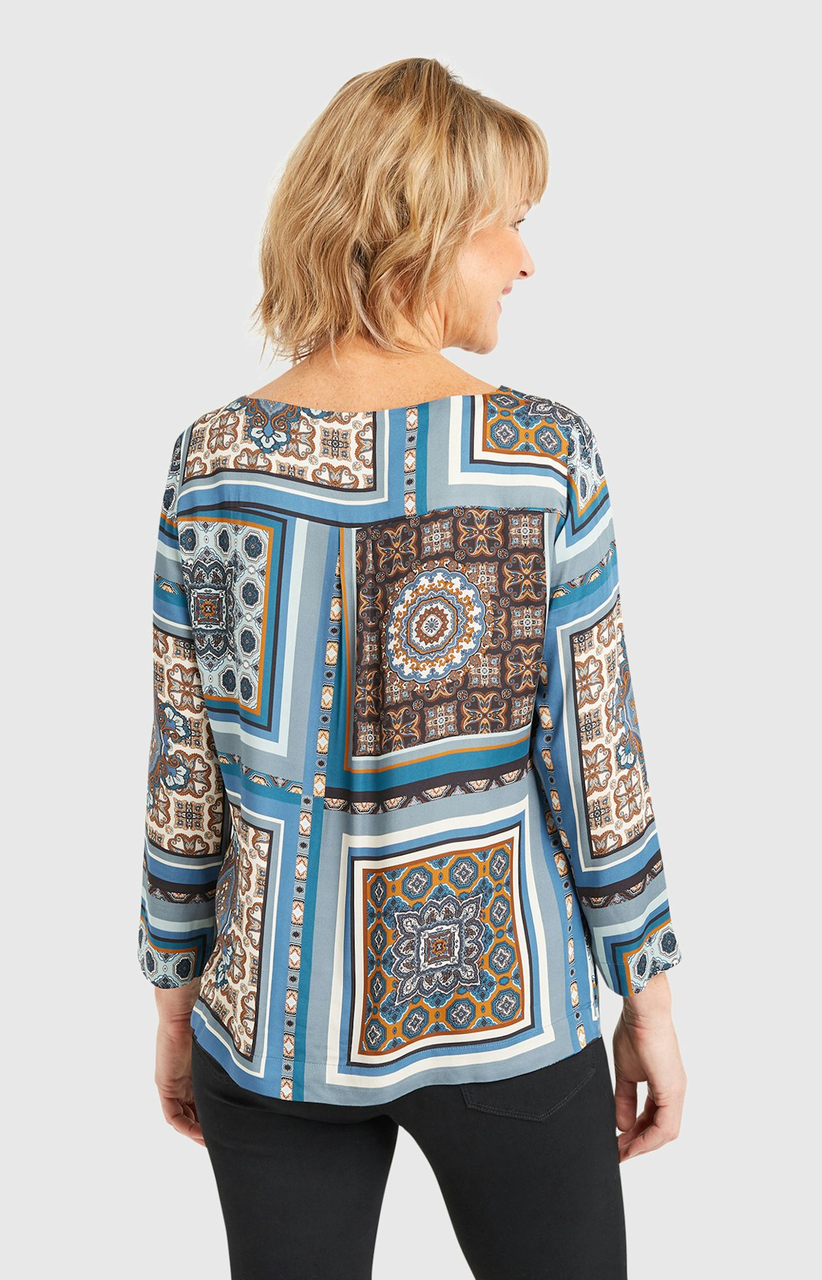 Bluse mit grafischem Muster