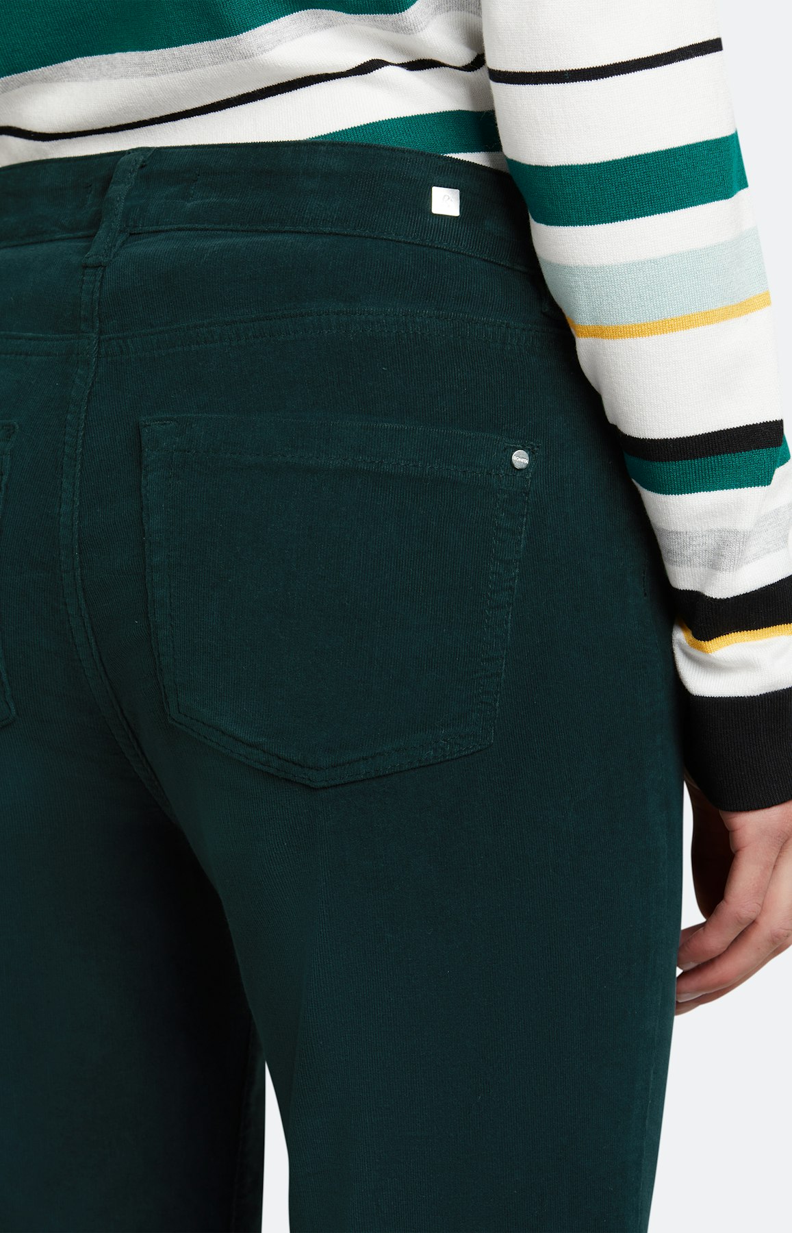 Feincordhose mit geradem Bein