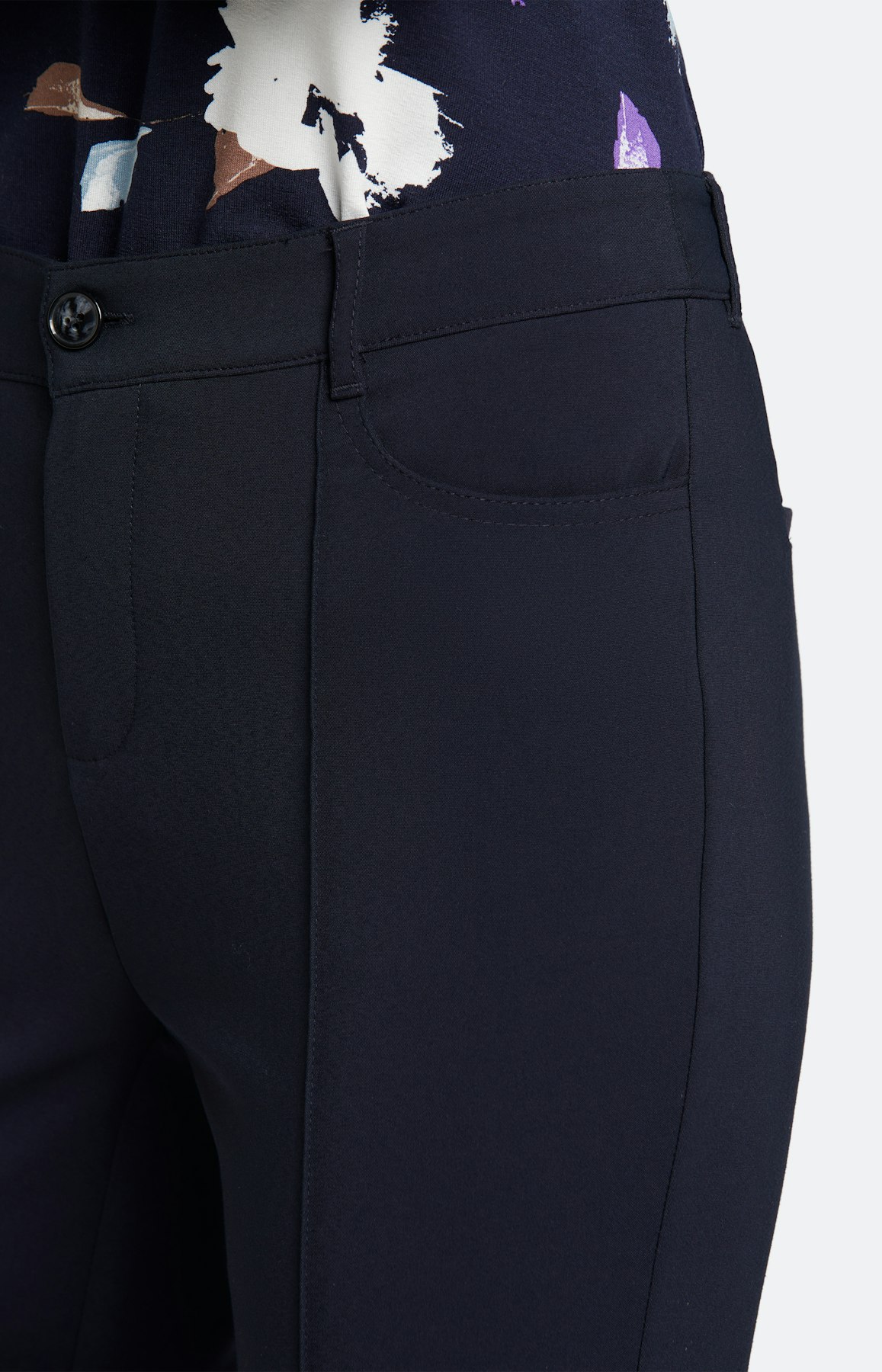 Hose mit schmalem Bein