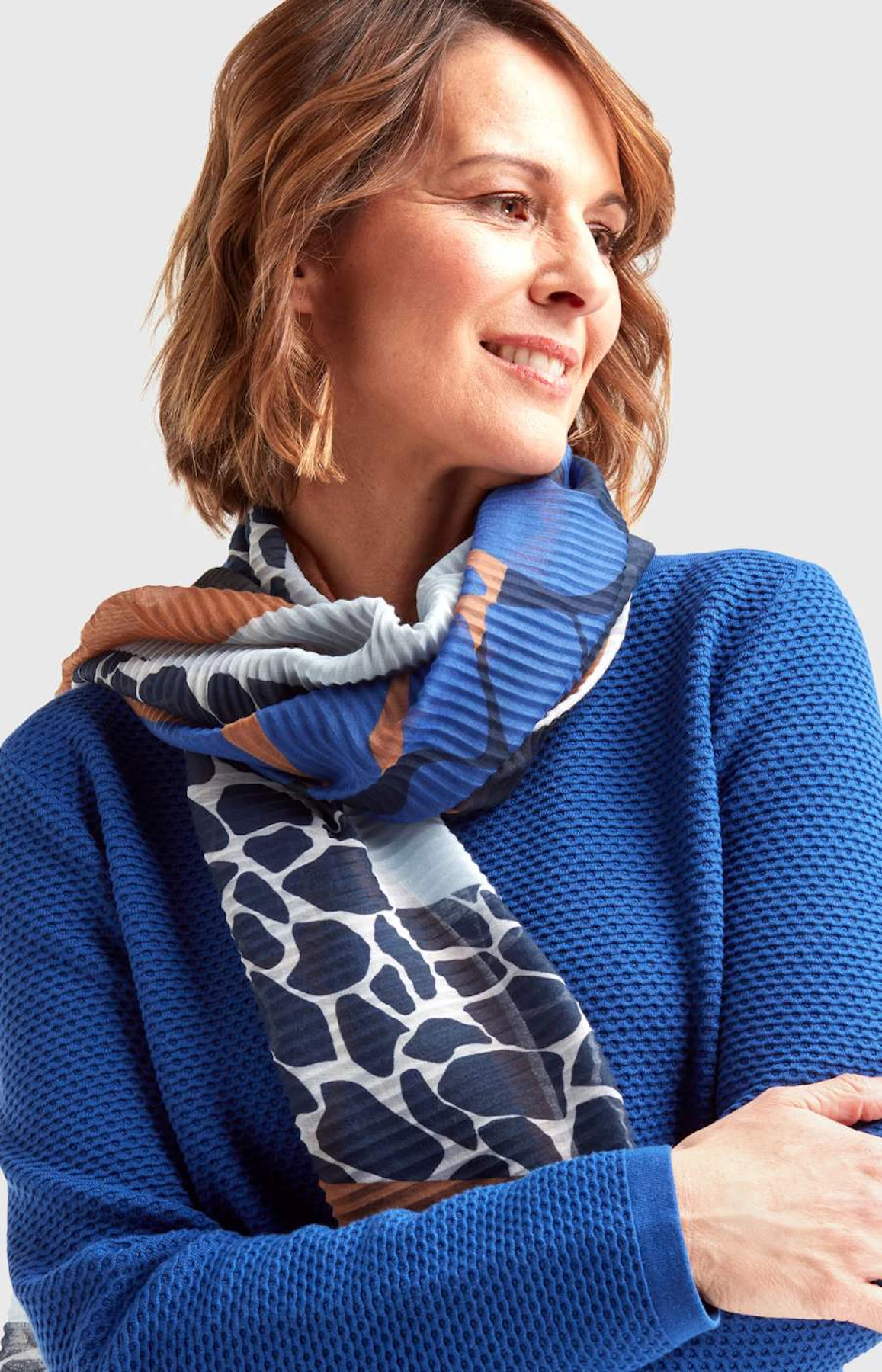 Schal mit Allover-Muster