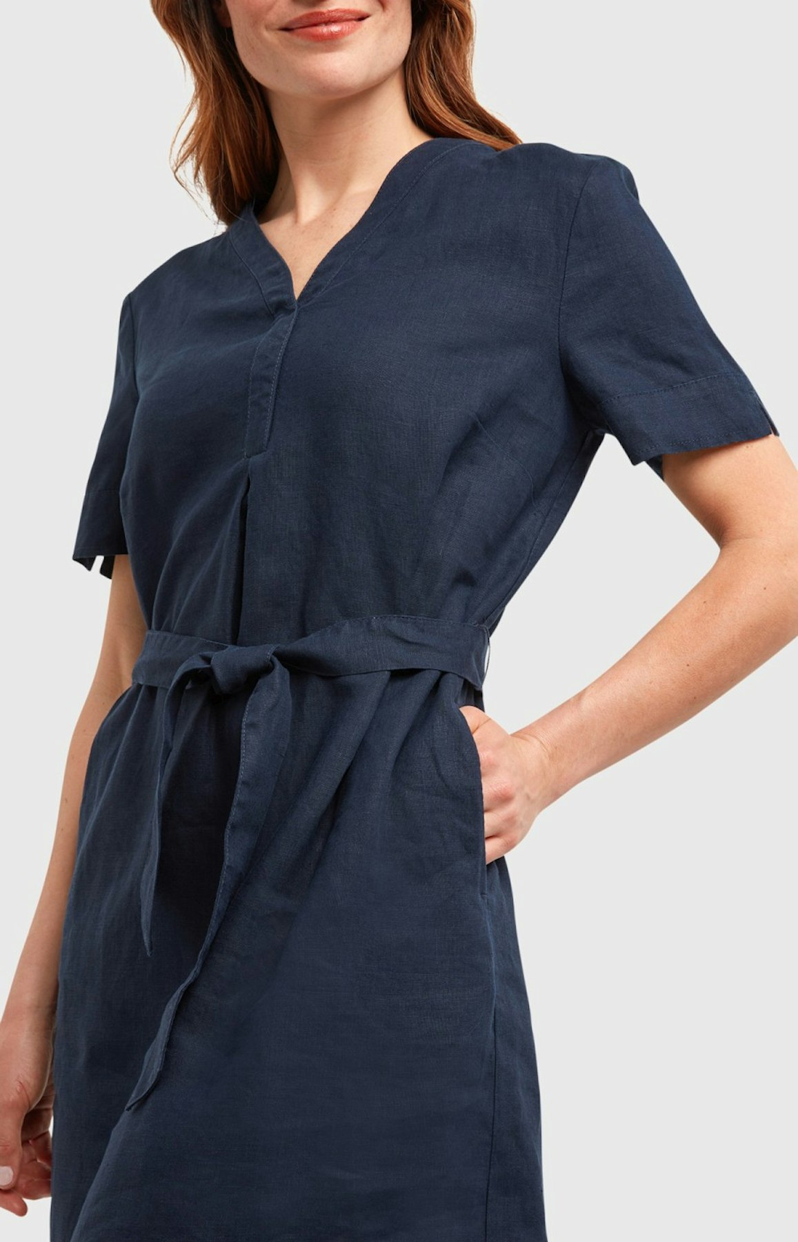 Minikleid mit Taillengürtel