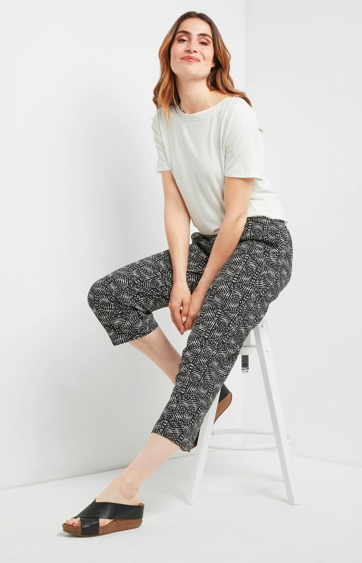 Culotte mit AlloverMuster in Schwarz von BONITA Bonita