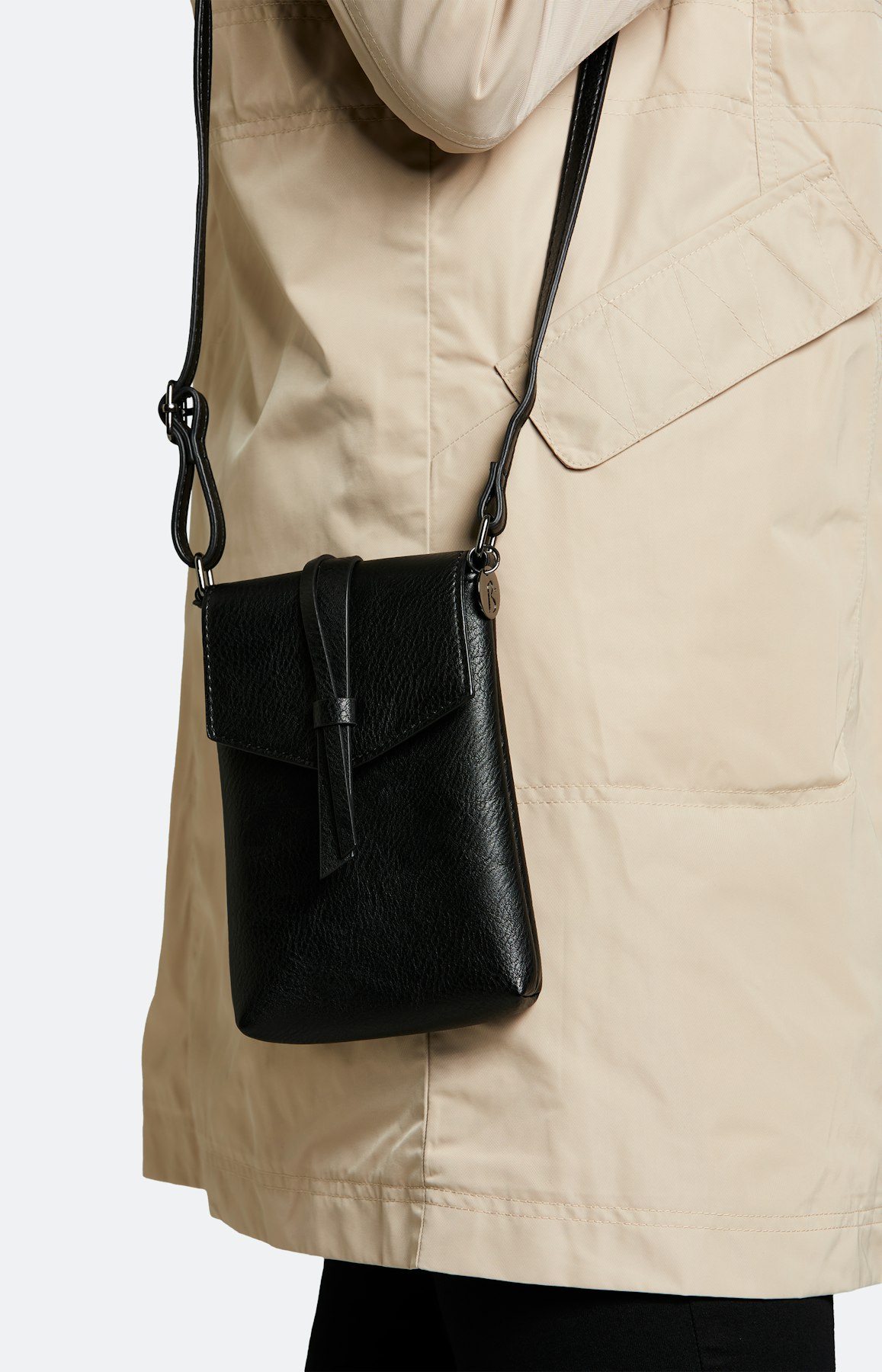 Tasche mit langem Riemen