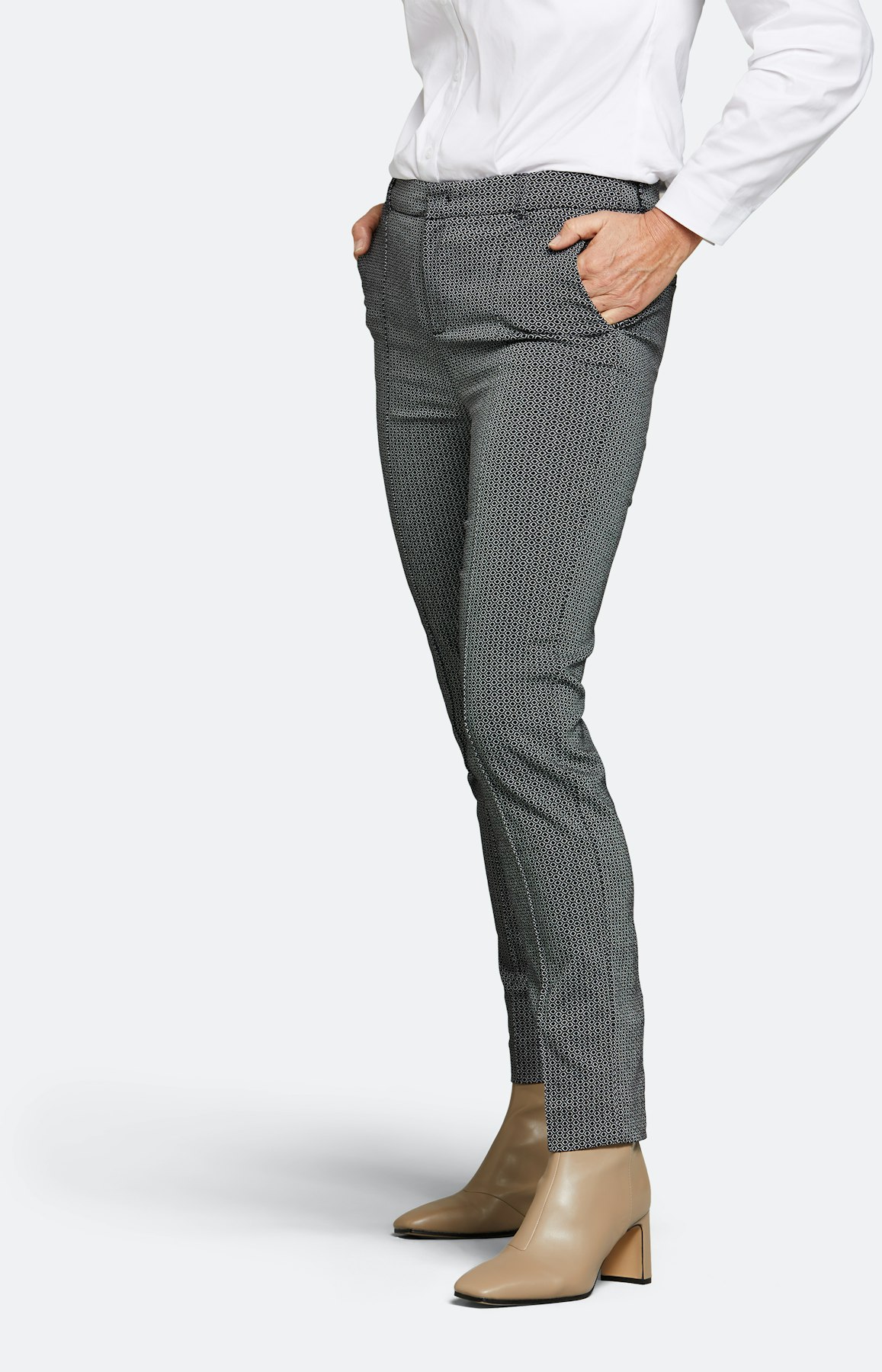 Hose mit schmalem Bein