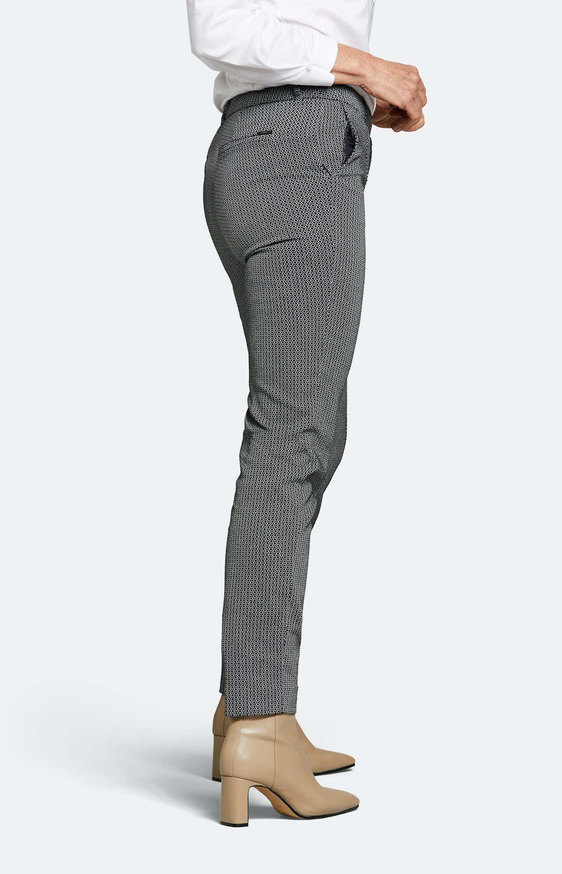 Hose mit schmalem Bein