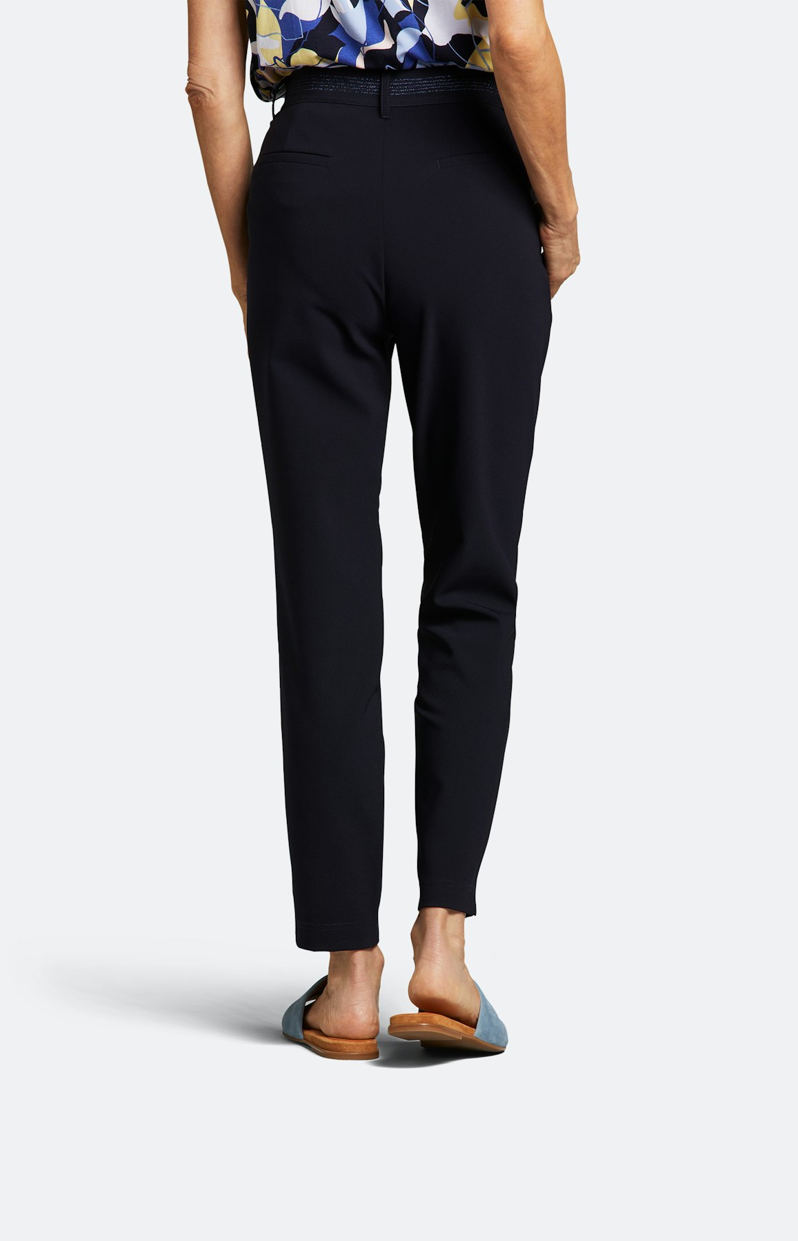 Hose mit schmalem Bein