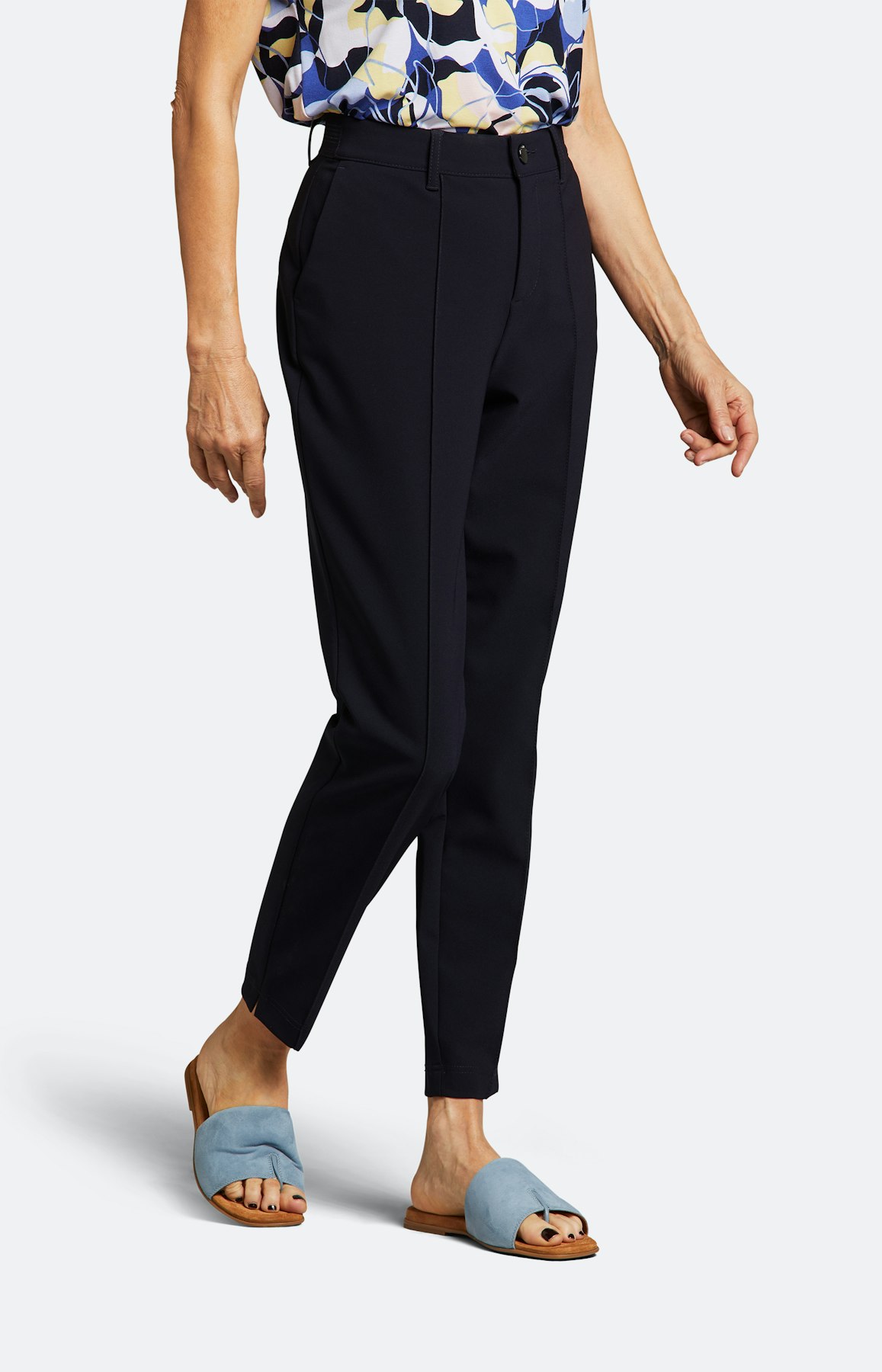 Hose mit schmalem Bein