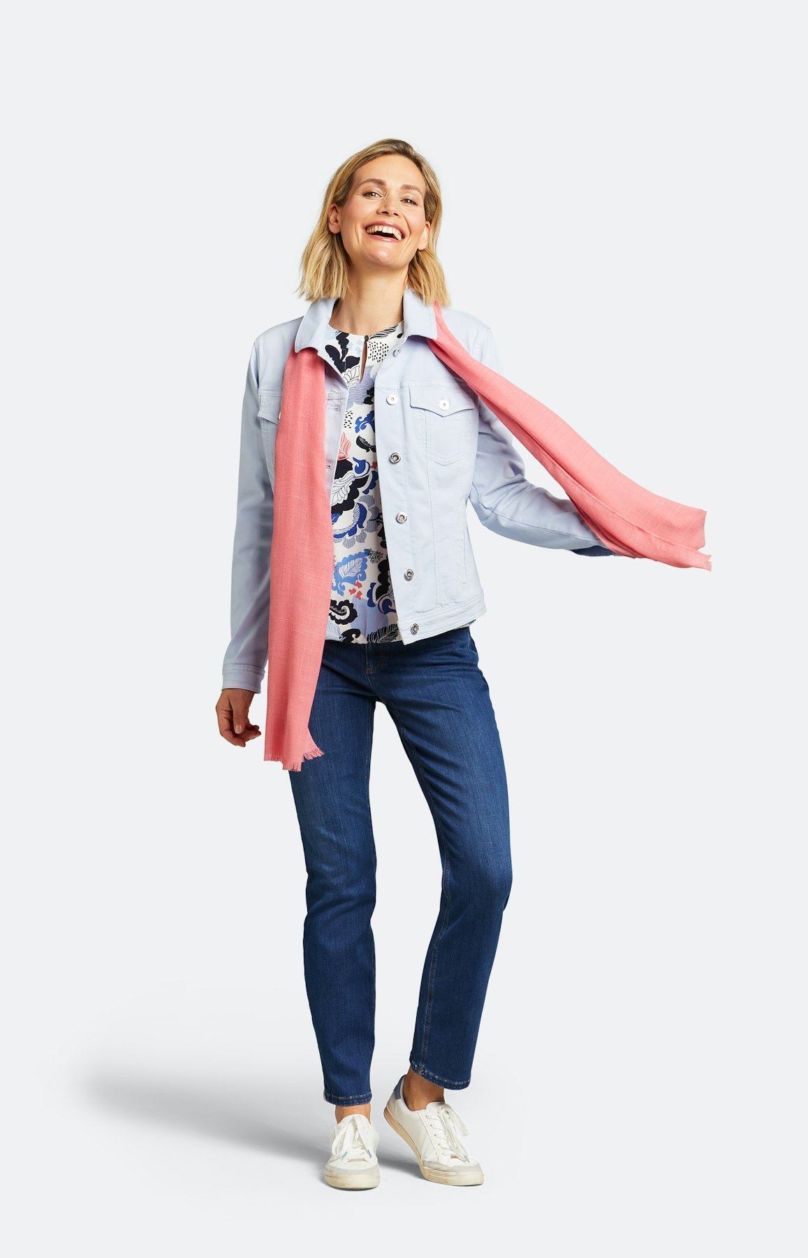 Jeansjacke mit Taschen