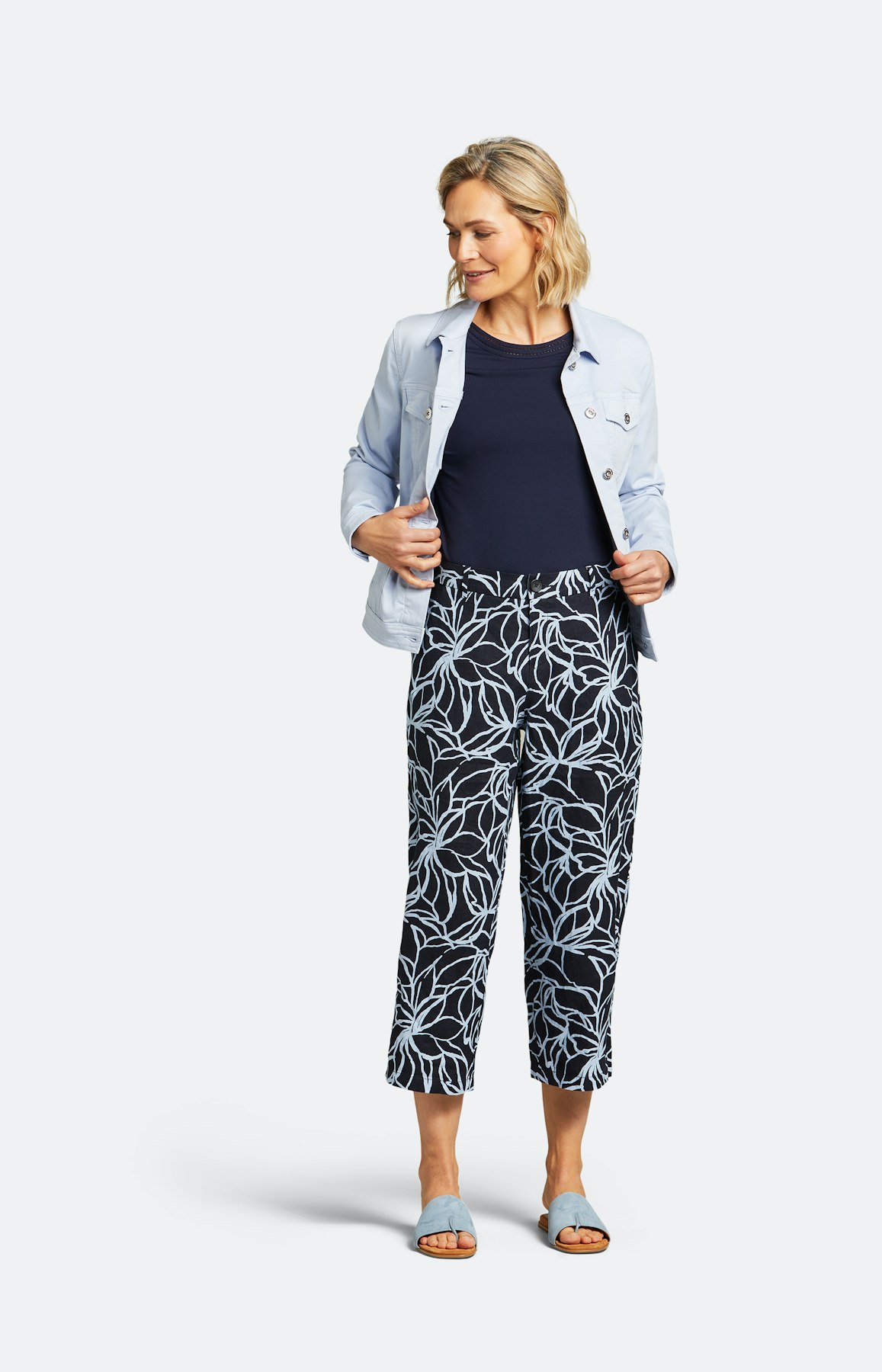 Jeansjacke mit Taschen