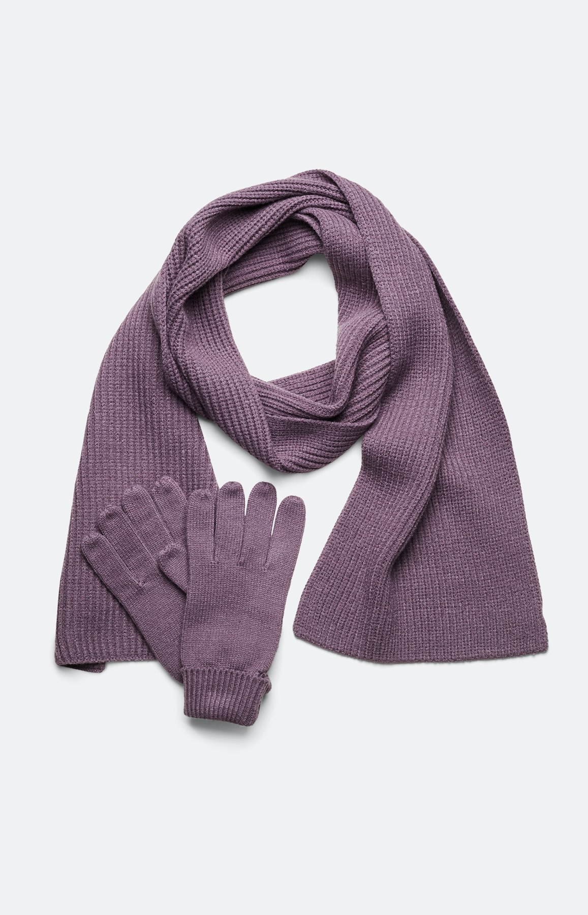 Schal und Handschuhe im Set