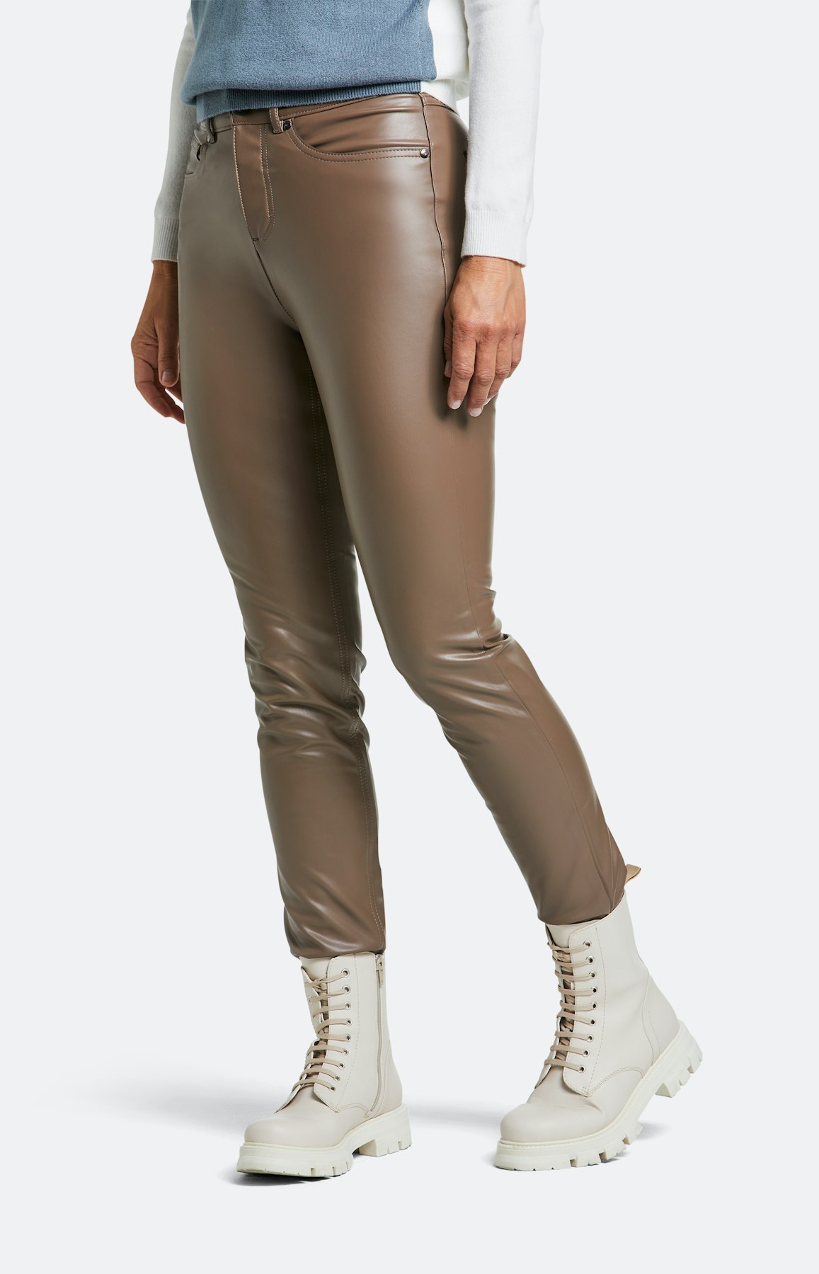 Hose mit schmalem Bein