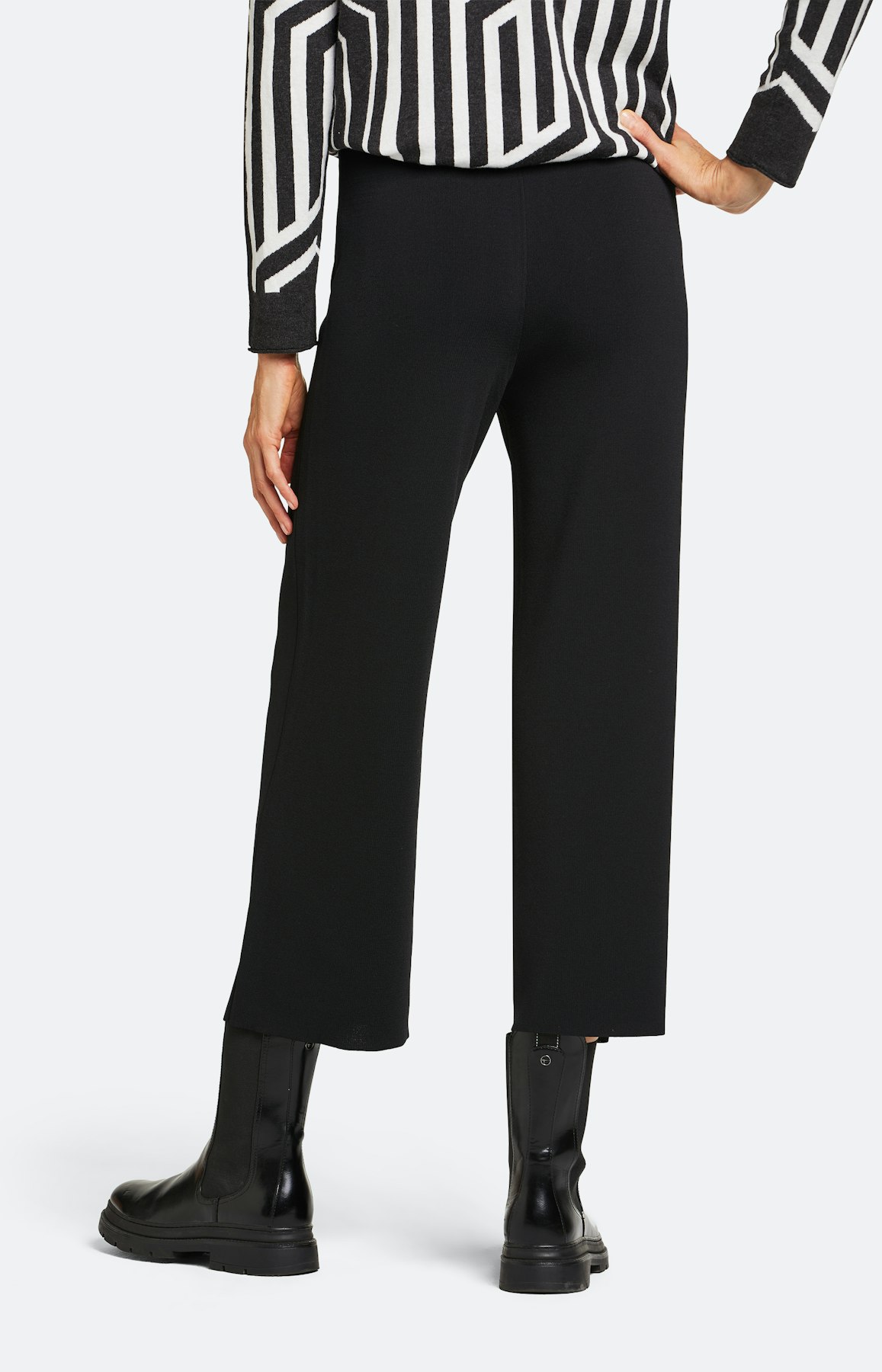 Hose mit weitem Bein