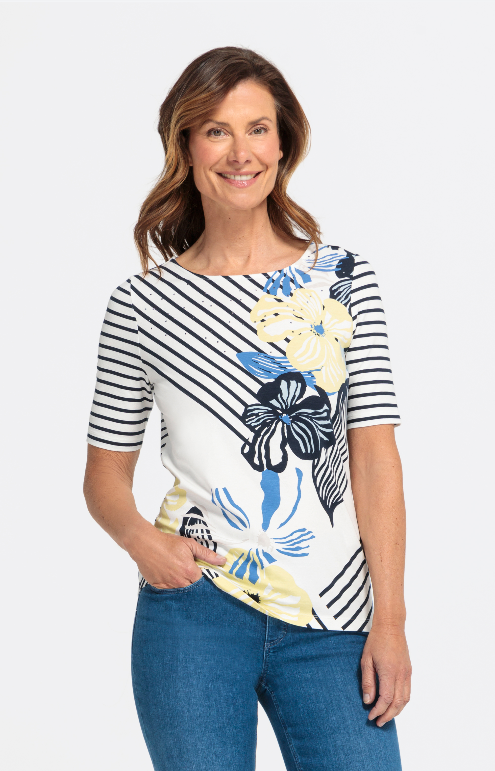 Halbarm-Shirt Mit Mustermix Aus Streifen Und Blumen – Bonita