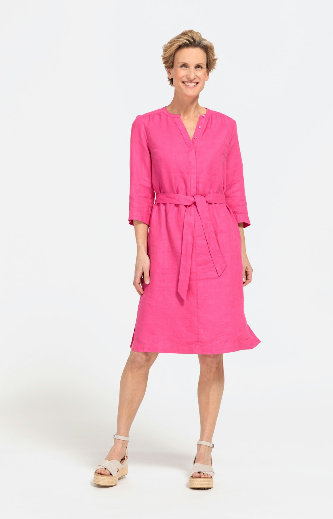 Leinenkleid im Henley-Style