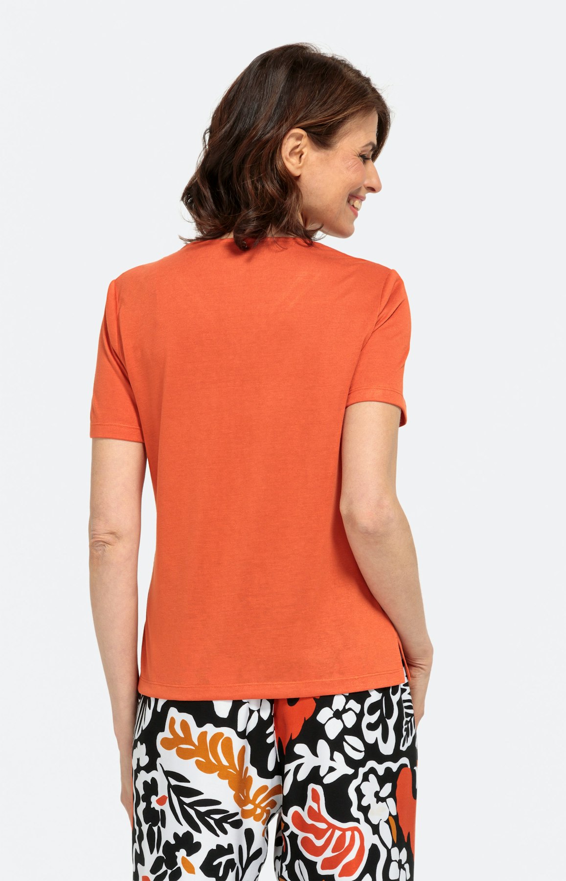 T-Shirt mit dekorativem V-Ausschnitt