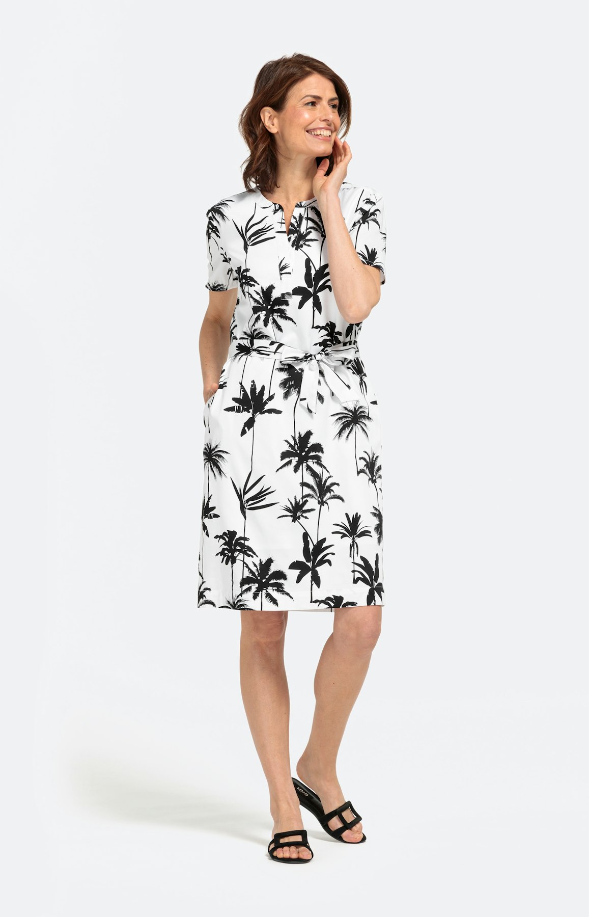 Halbarm-Kleid in Papertouch-Qualität