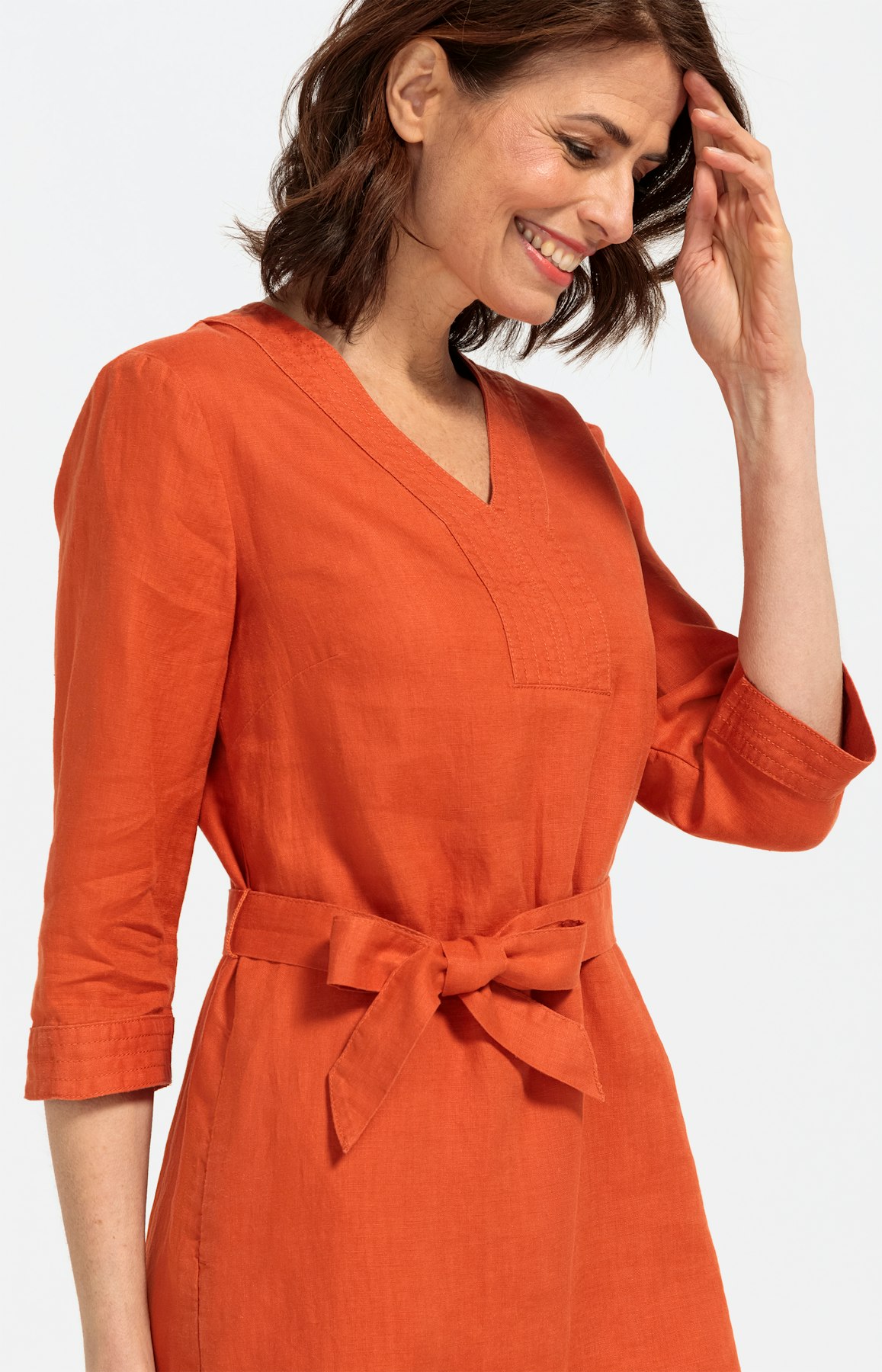 Leinenkleid mit 3/4 Ärmel und Gürtel