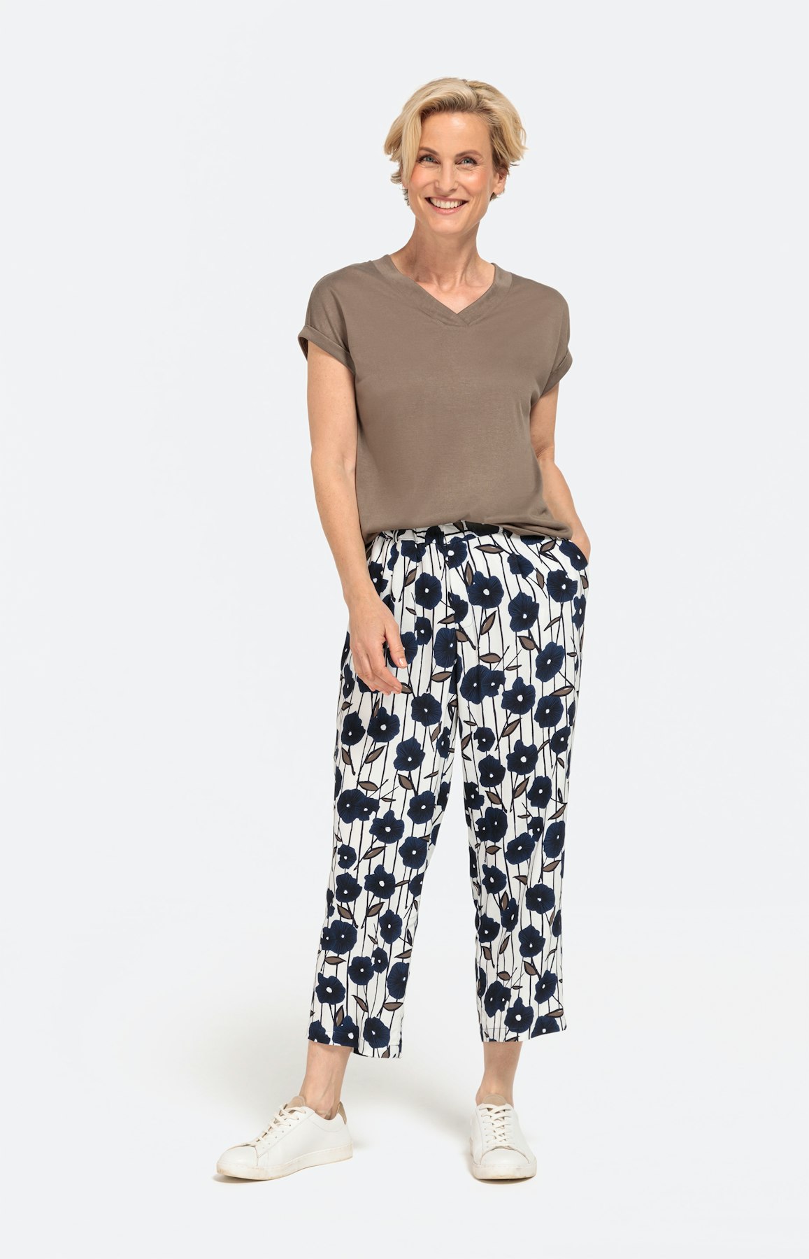 Uni-Shirt mit V-Ausschnitt