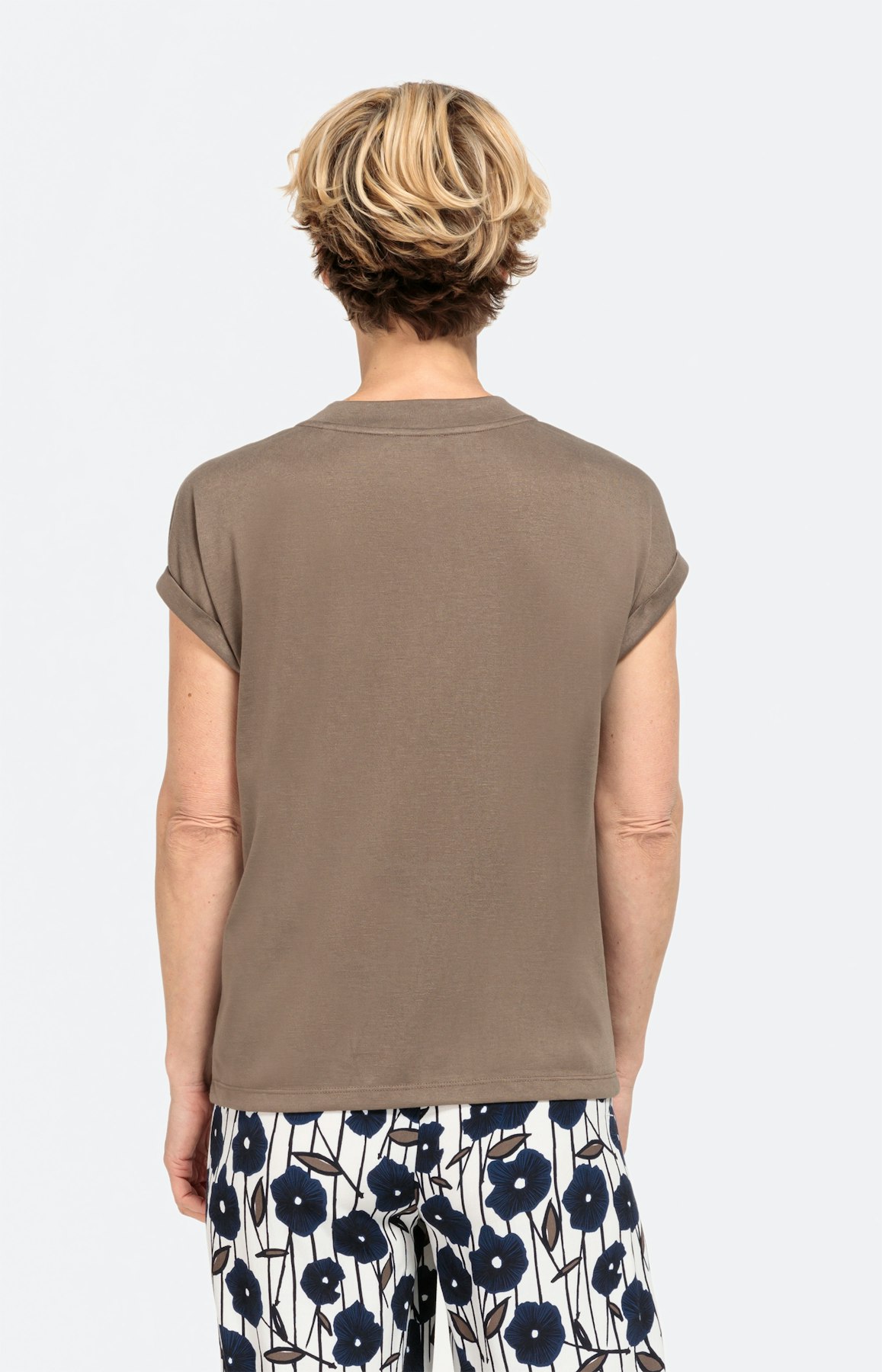 Uni-Shirt mit V-Ausschnitt