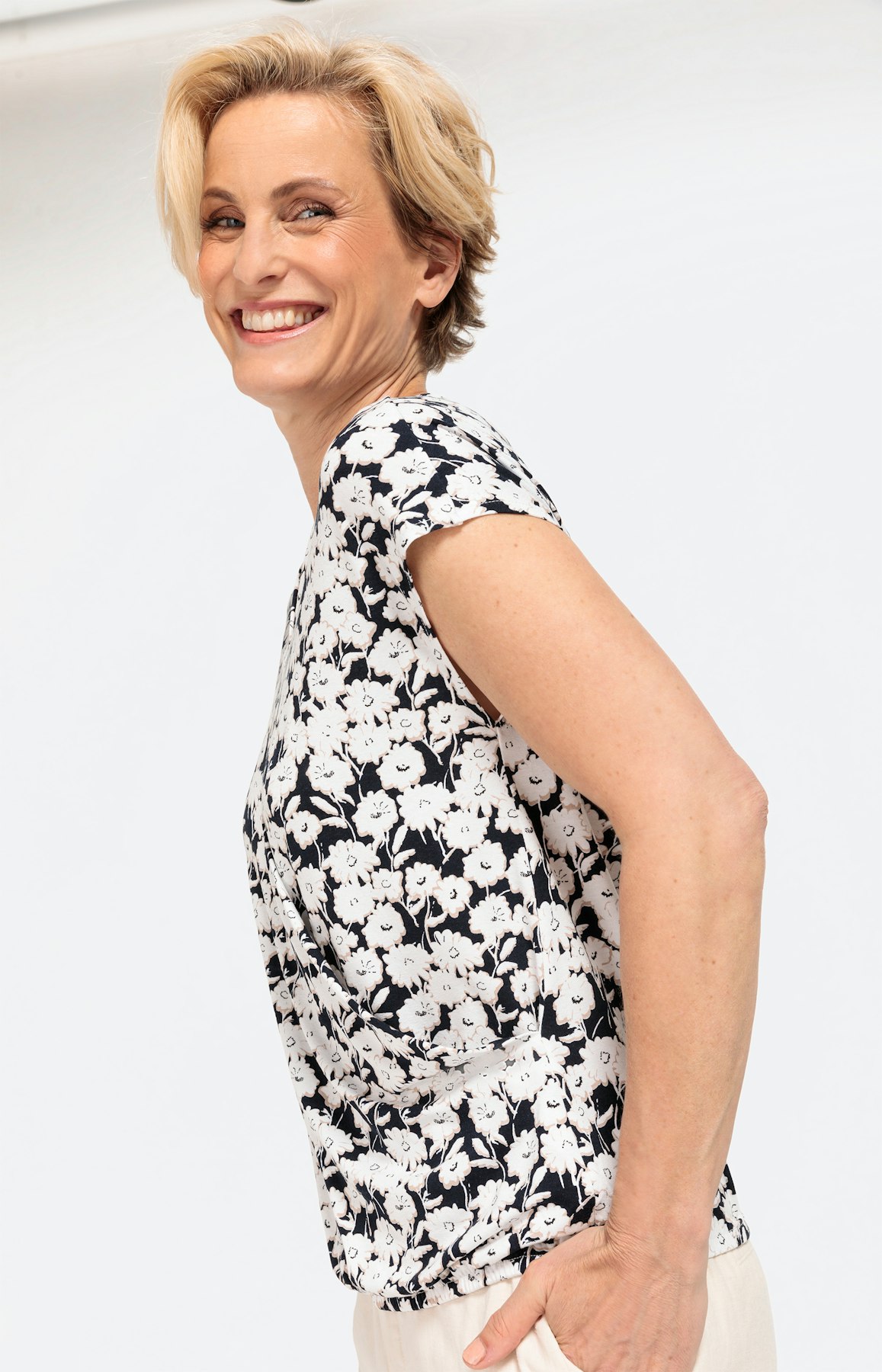 Millefleur-Shirt in Wickeloptik