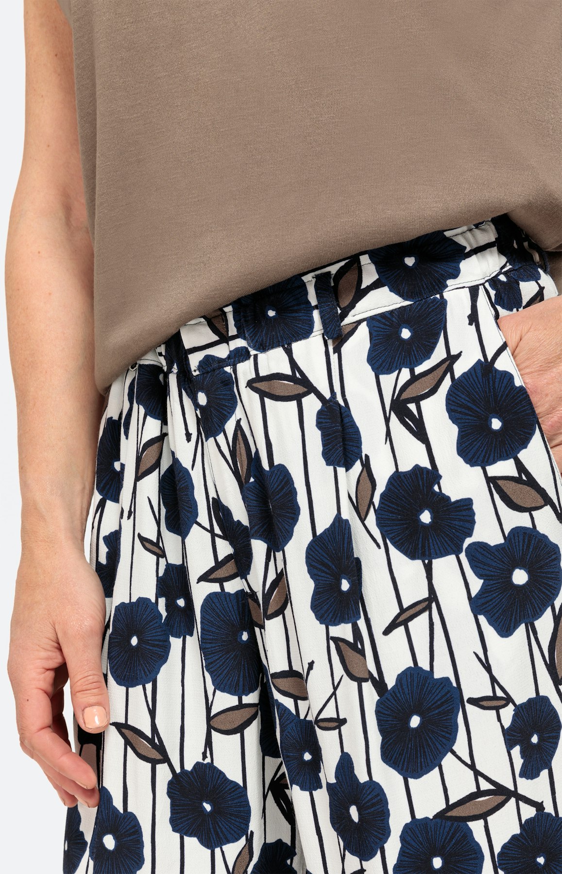 Gemusterte Culotte mit Komfortbund