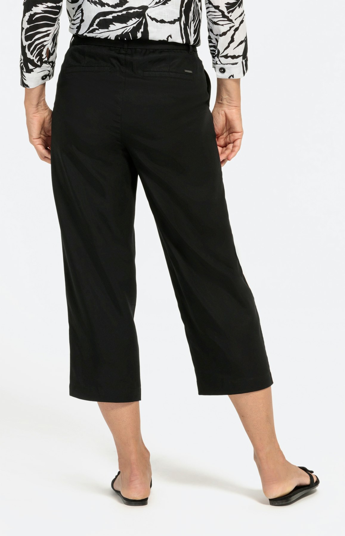 Enkelkleurige culotte met ceintuur