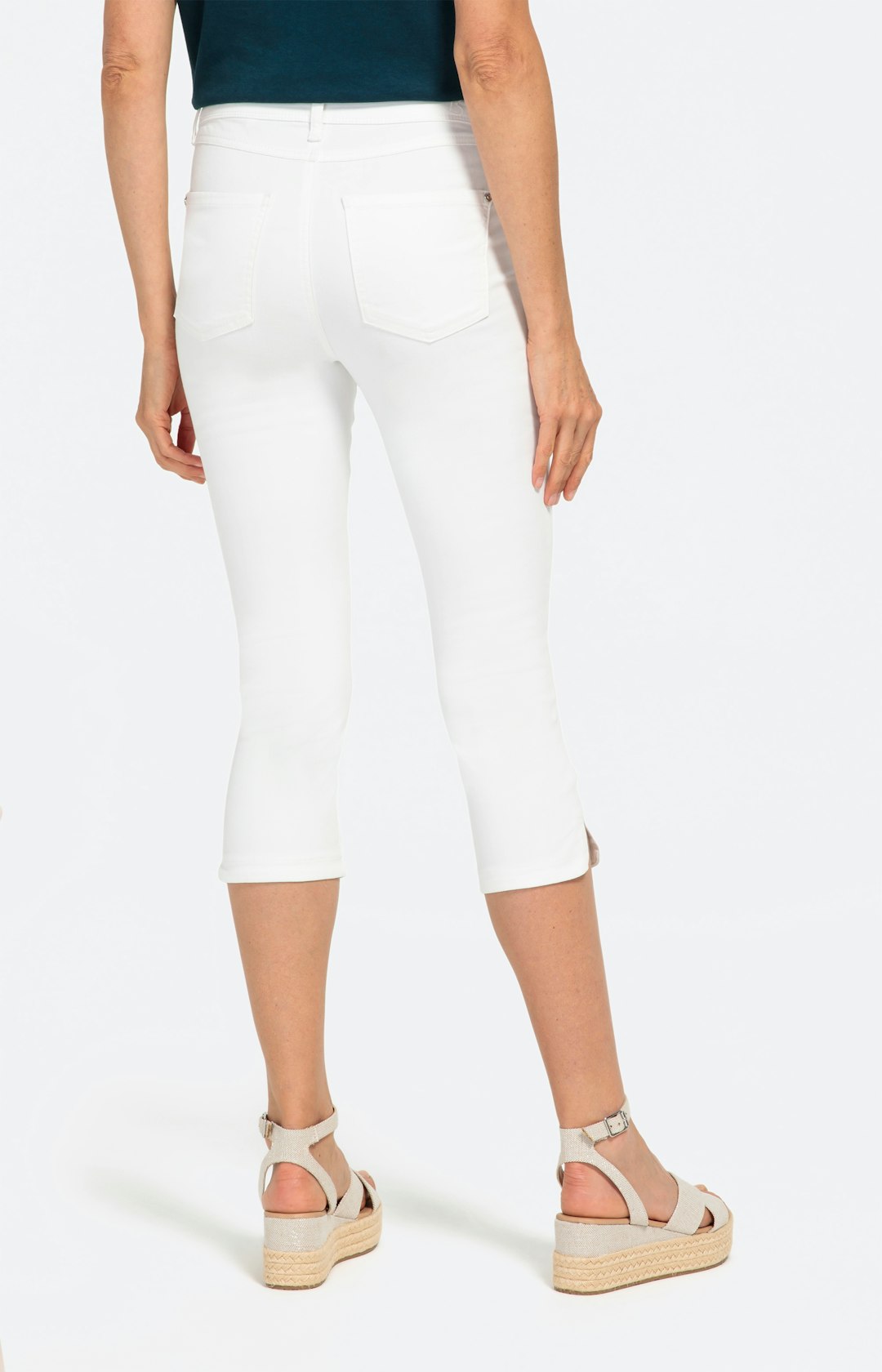 Capri-Jeans mit Schlitzen 22inch