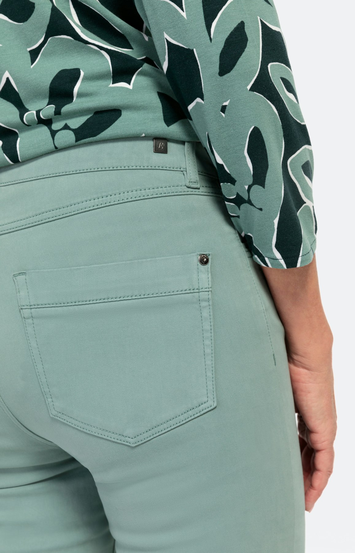 Regular Hose mit Stretch-Anteil 30inch