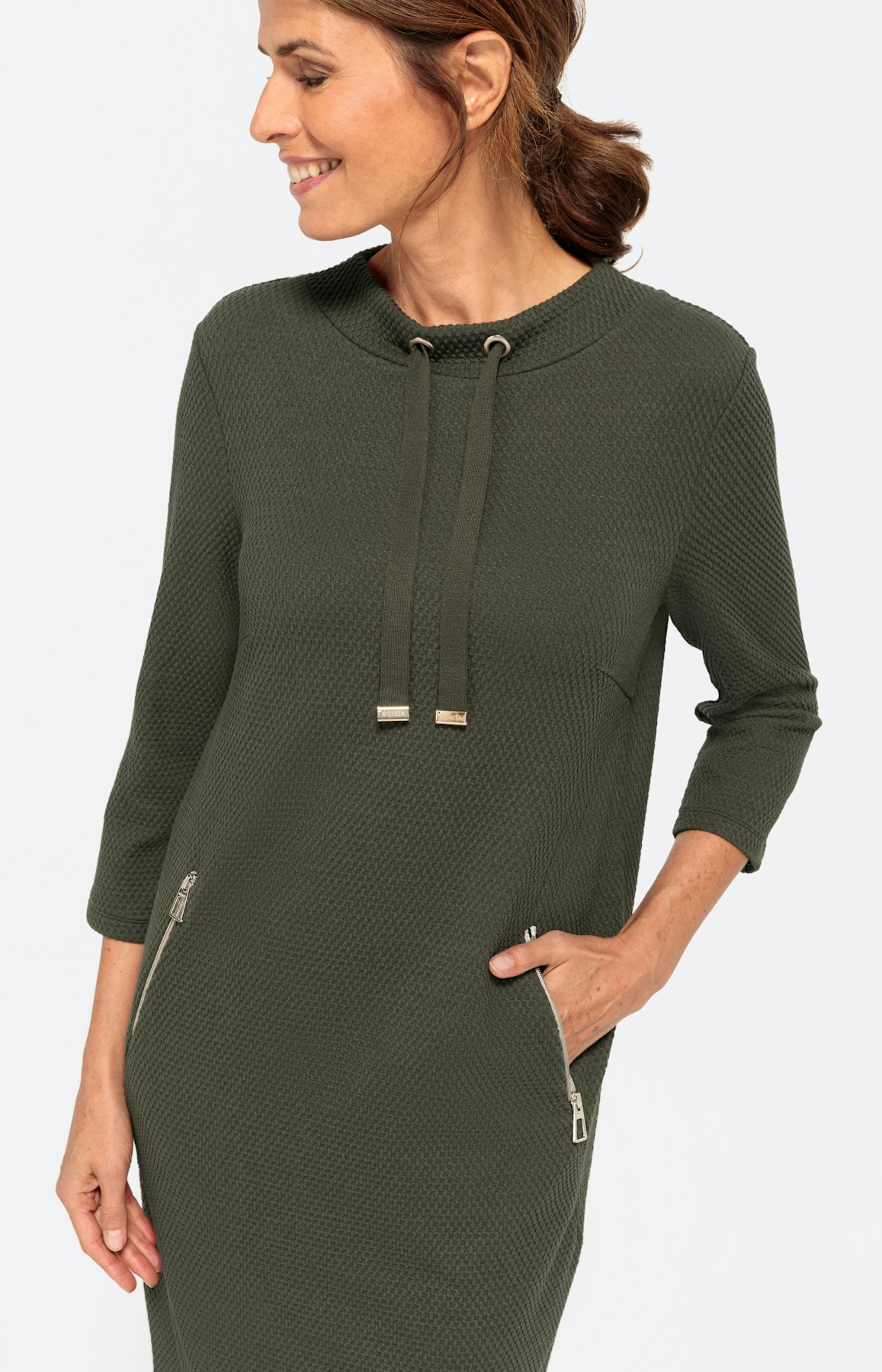 Strukturiertes Kleid mit 3/4-Ärmel