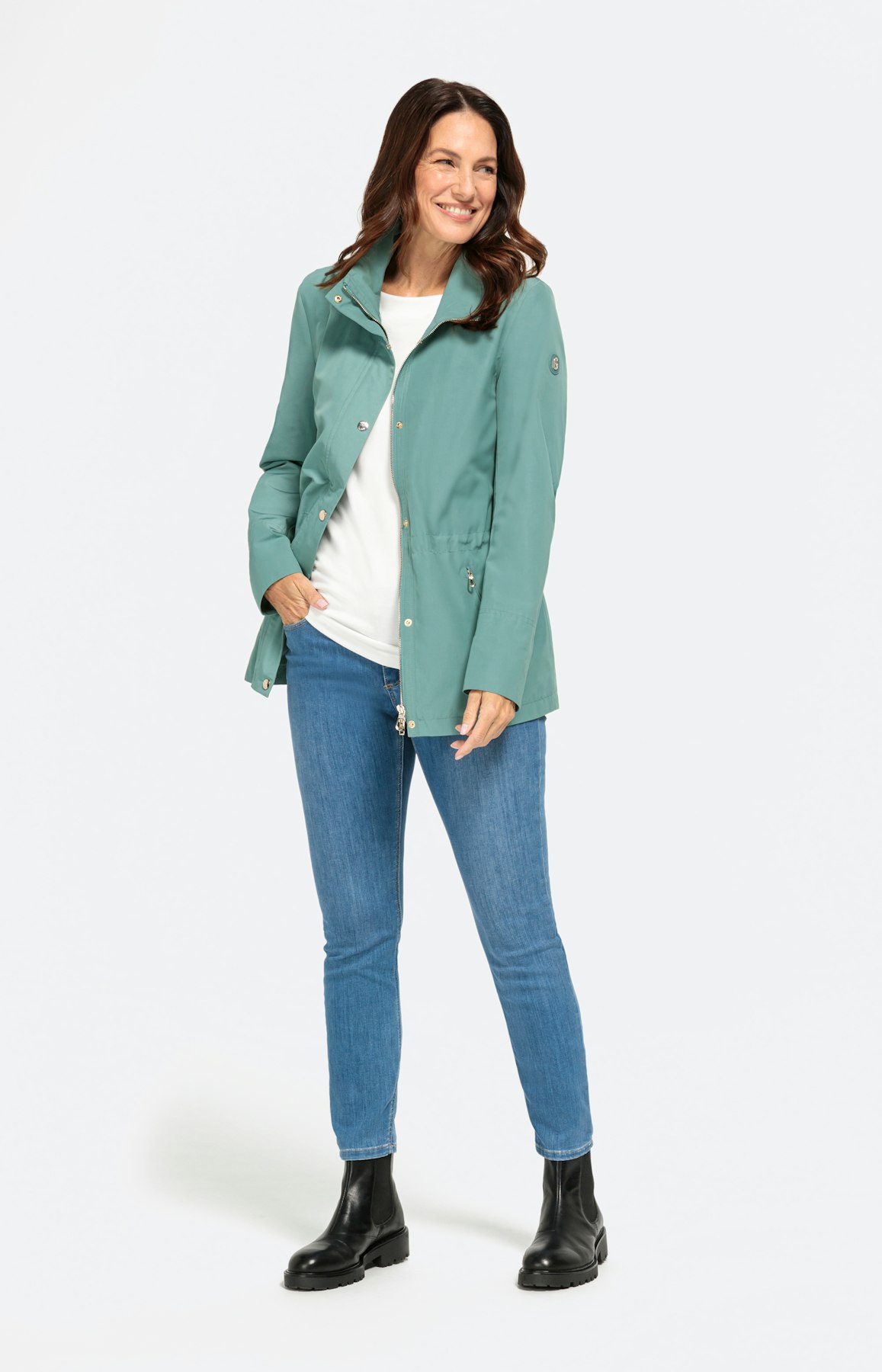 Leichter Parka mit hohem Kragen