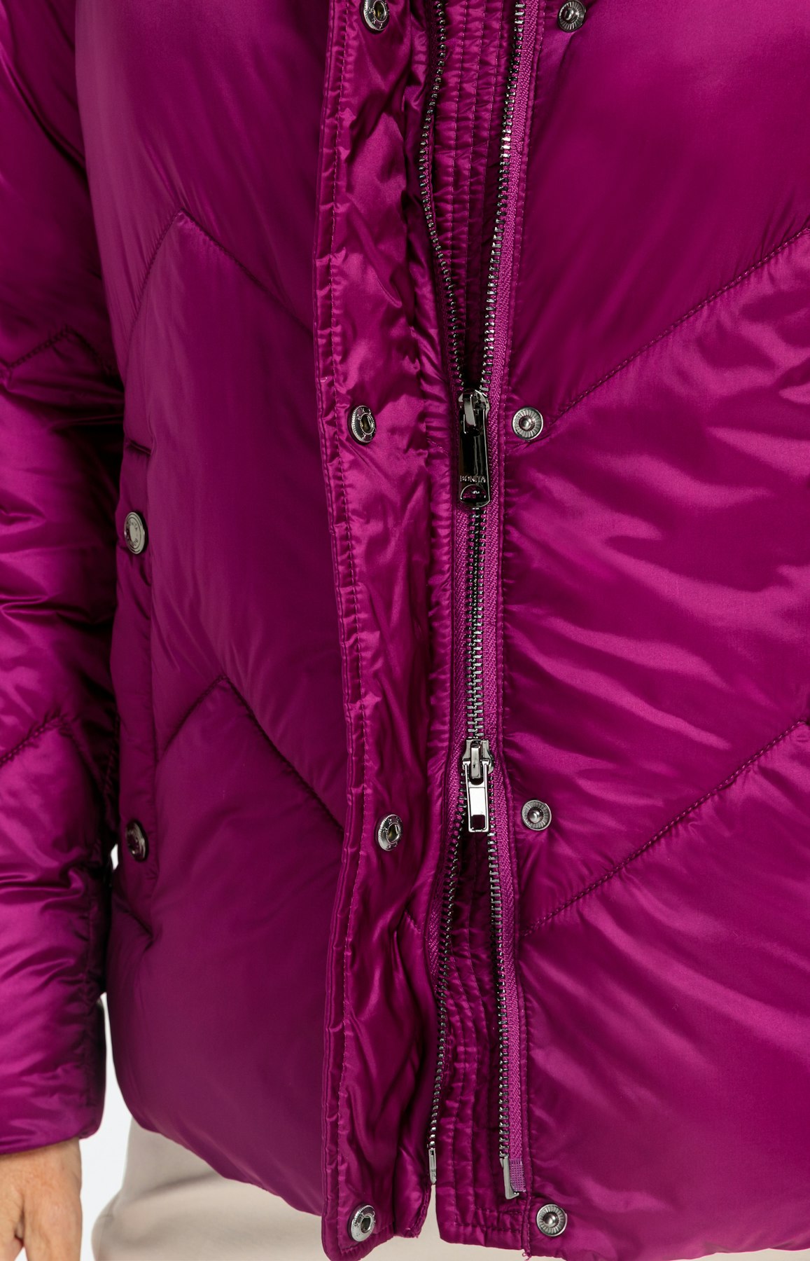 Steppjacke mit Kapuze