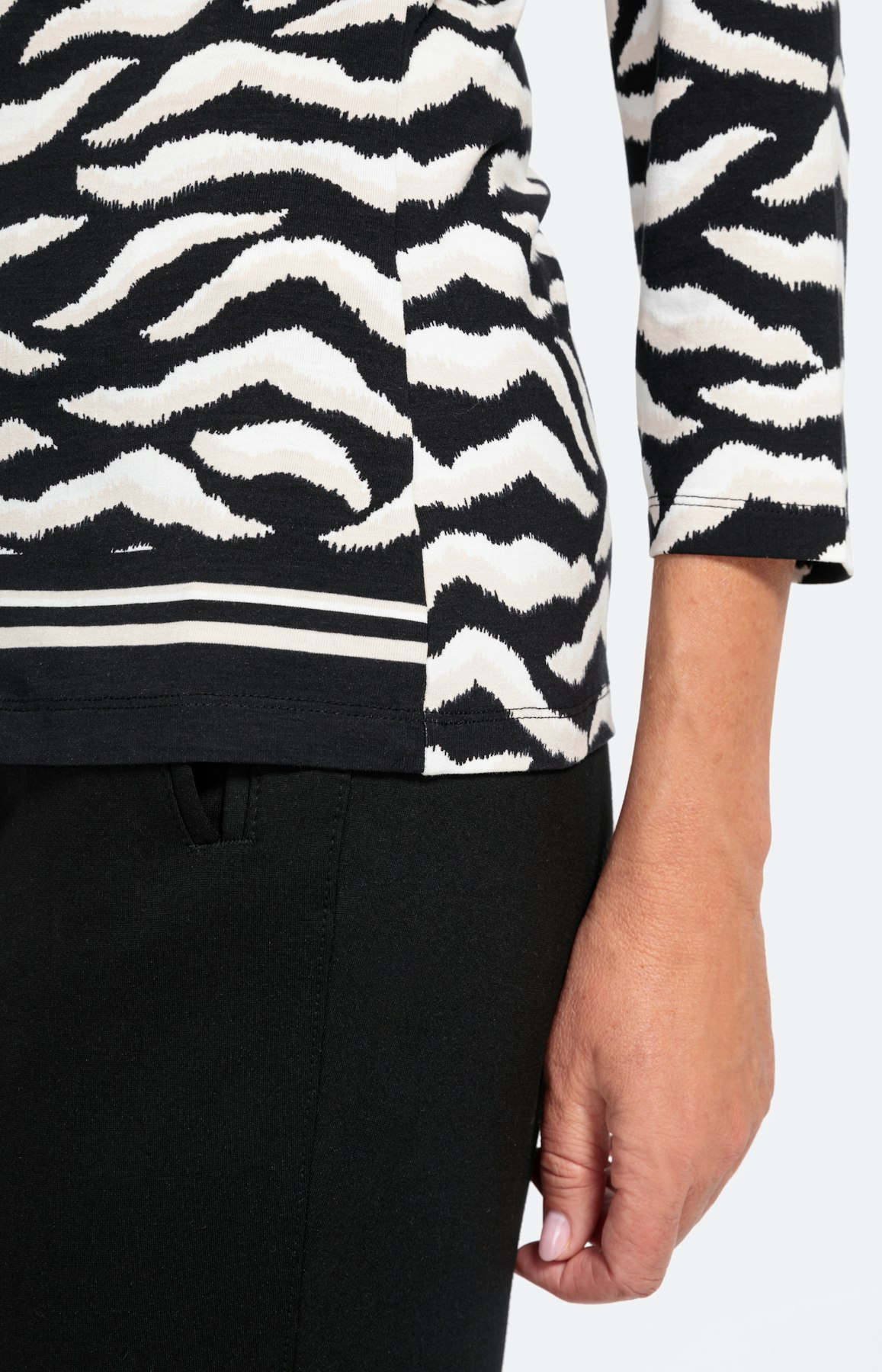 Langes Shirt mit Zebramuster