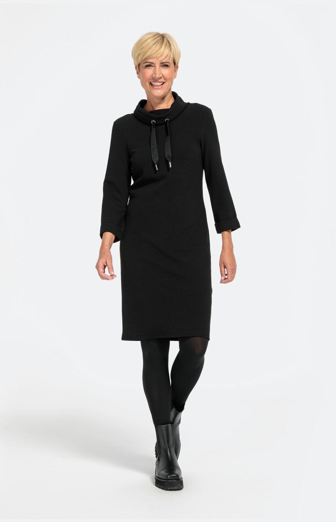 Sweatkleid mit hohem Kragen