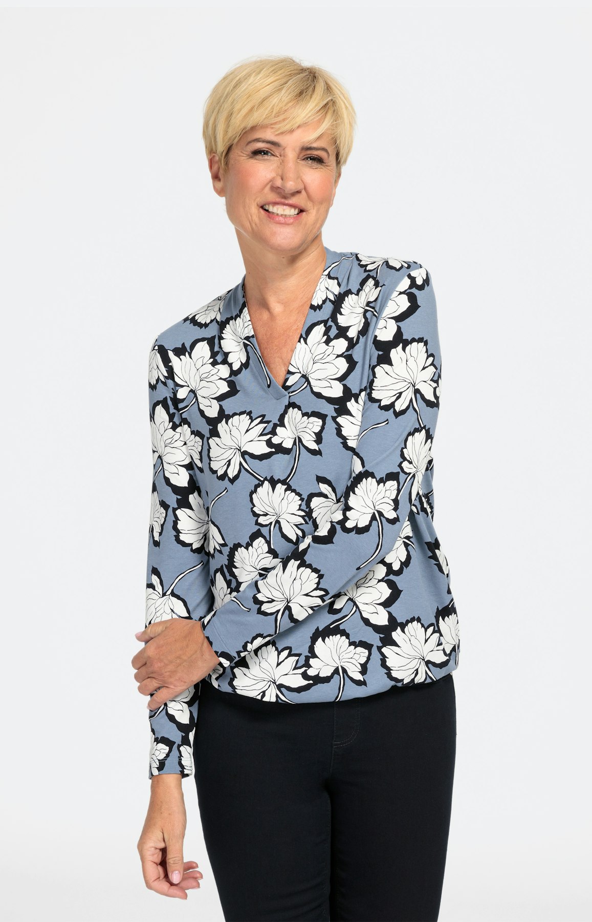 Florales Langarmshirt mit V-Ausschnitt