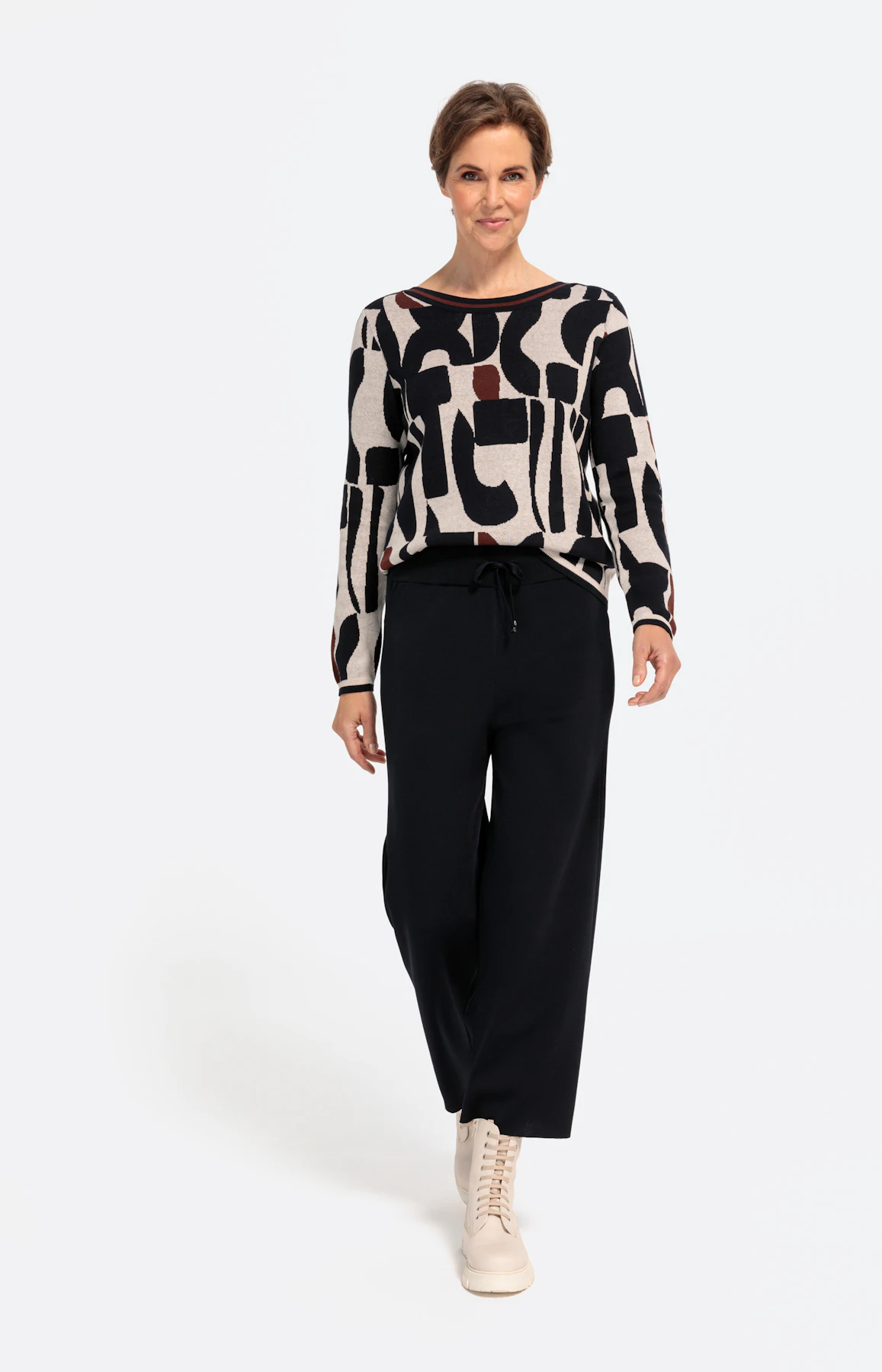 Pullover mit grafischem Muster