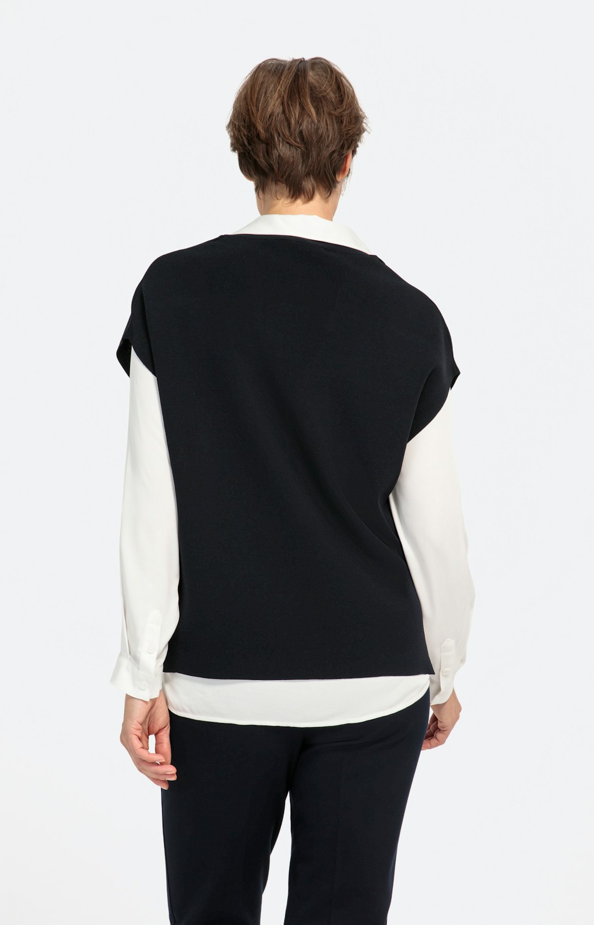 Pullunder mit feiner Struktur